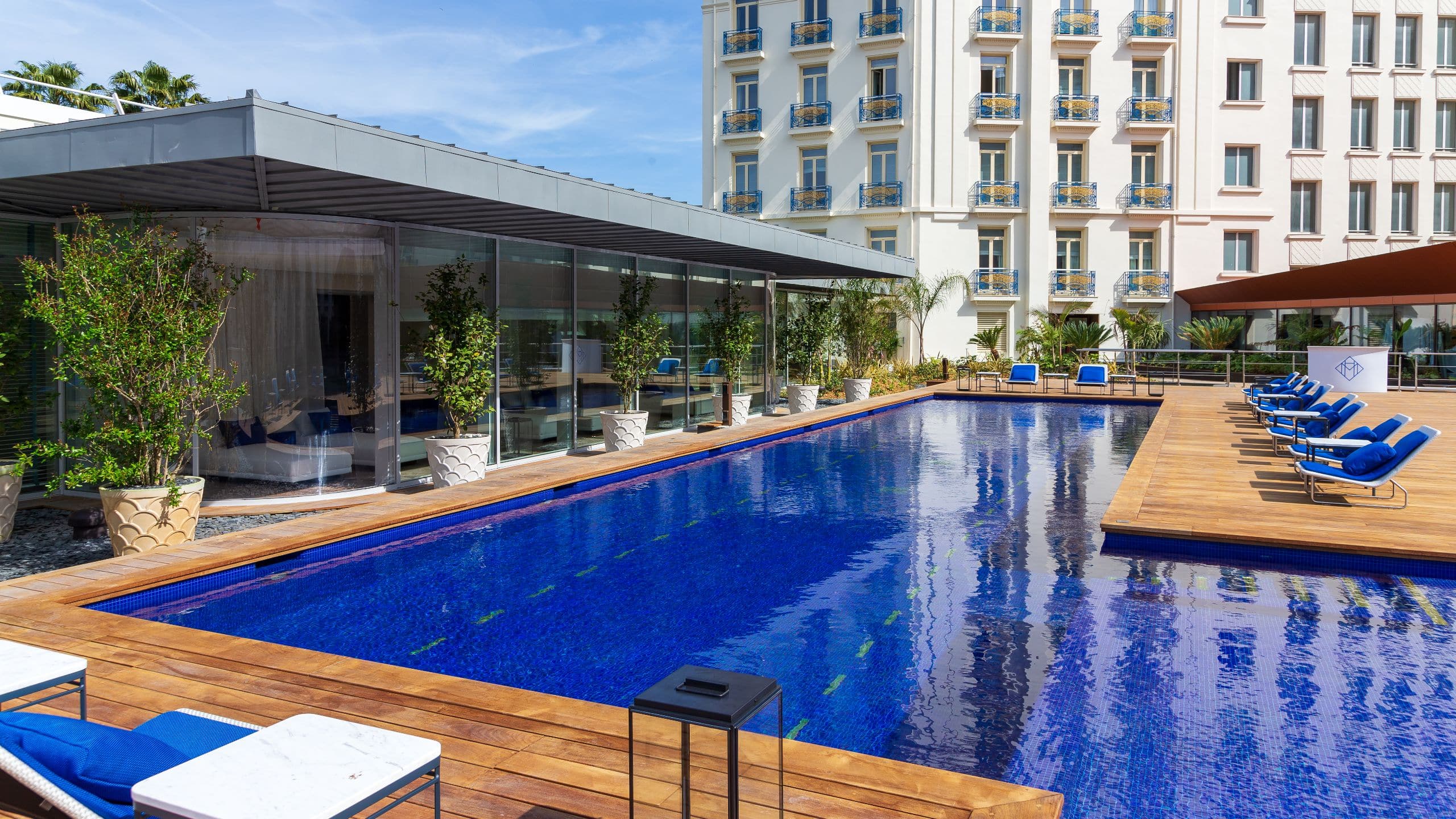 Hôtel Martinez Oasis Spa Pool Seating