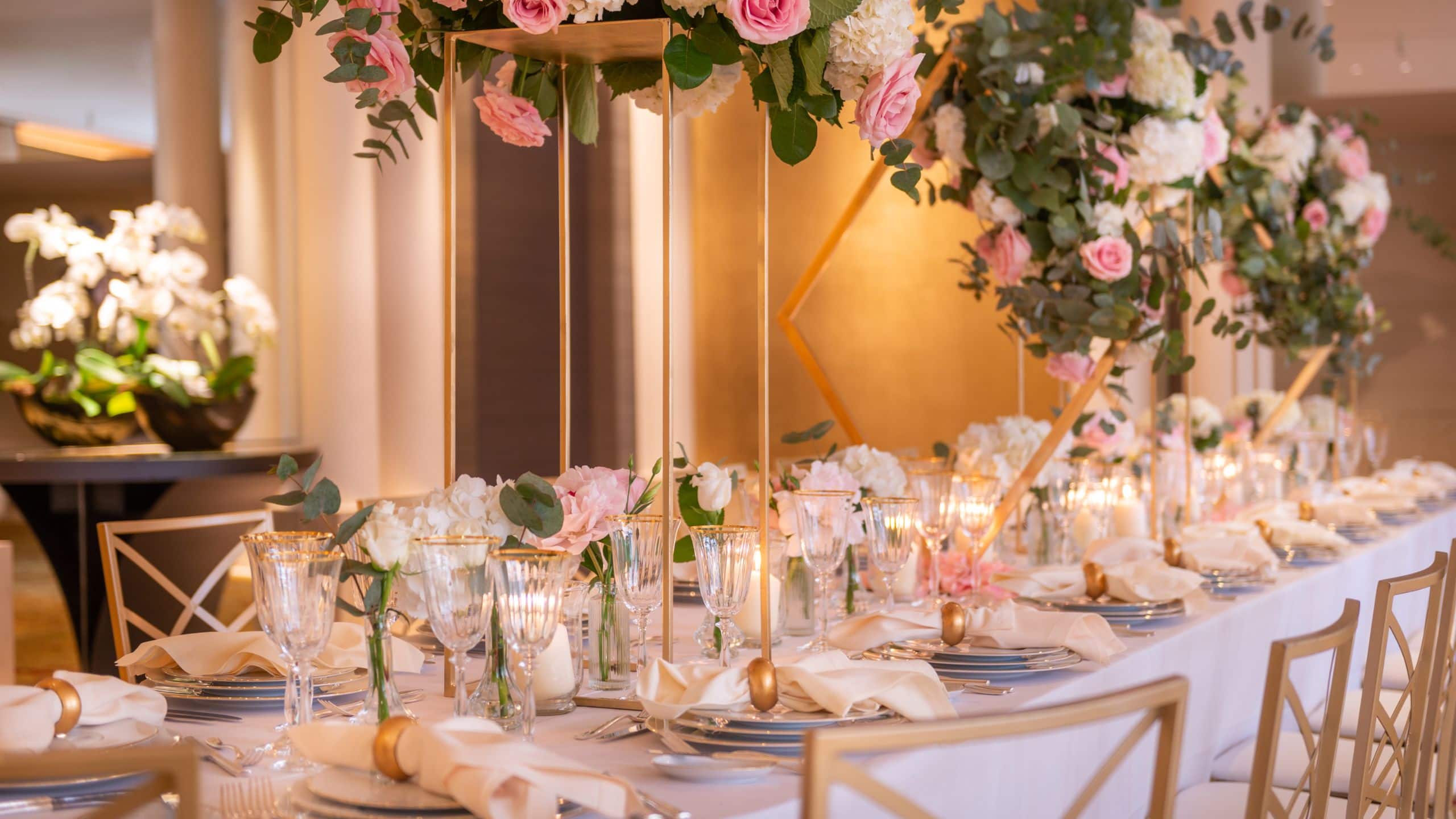 Park Hyatt Paris-Vendôme Salon Du Park Wedding Dinnerware Flowers