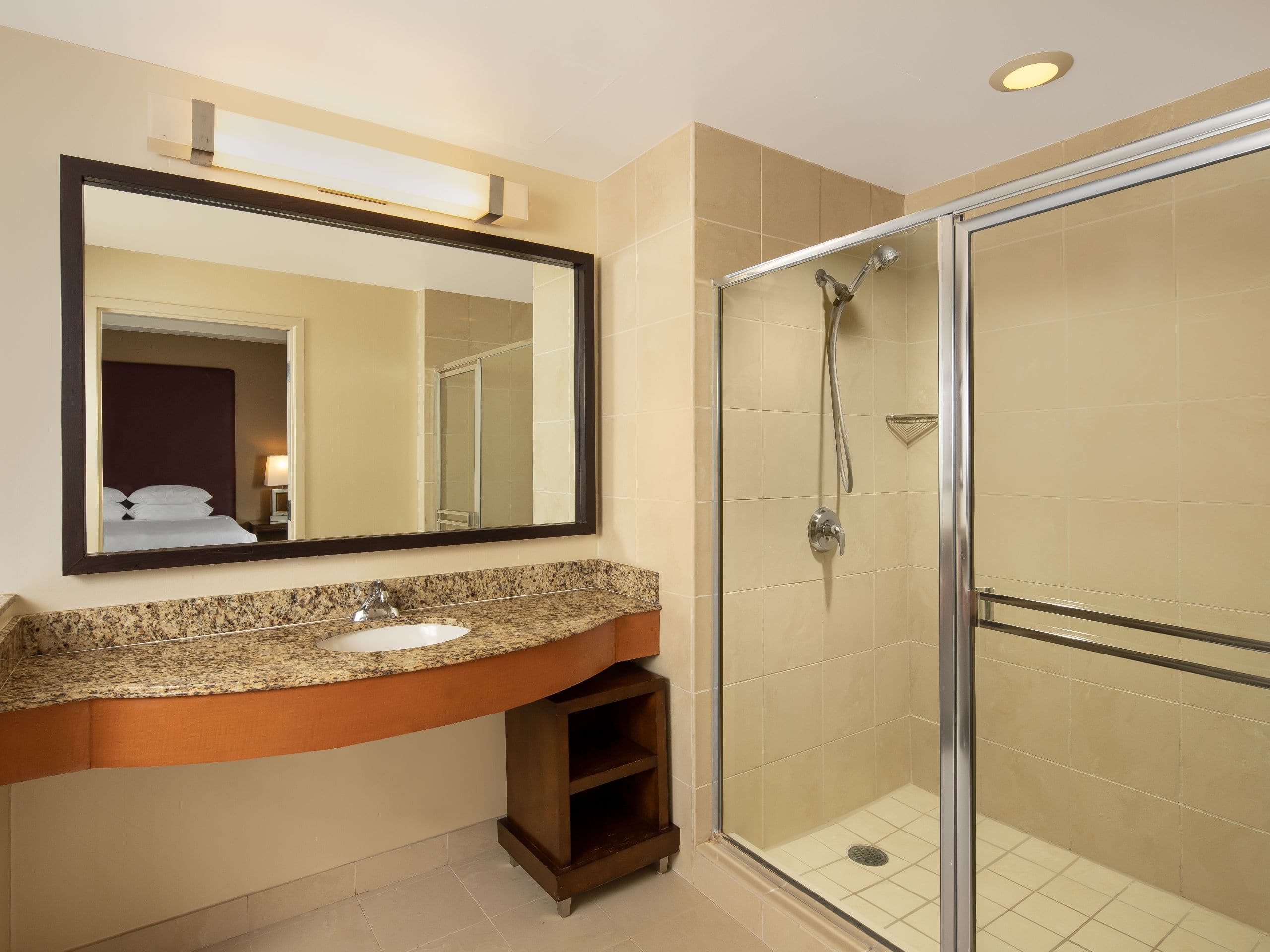 Hospitality Suite Bathroom Bathtub Sink