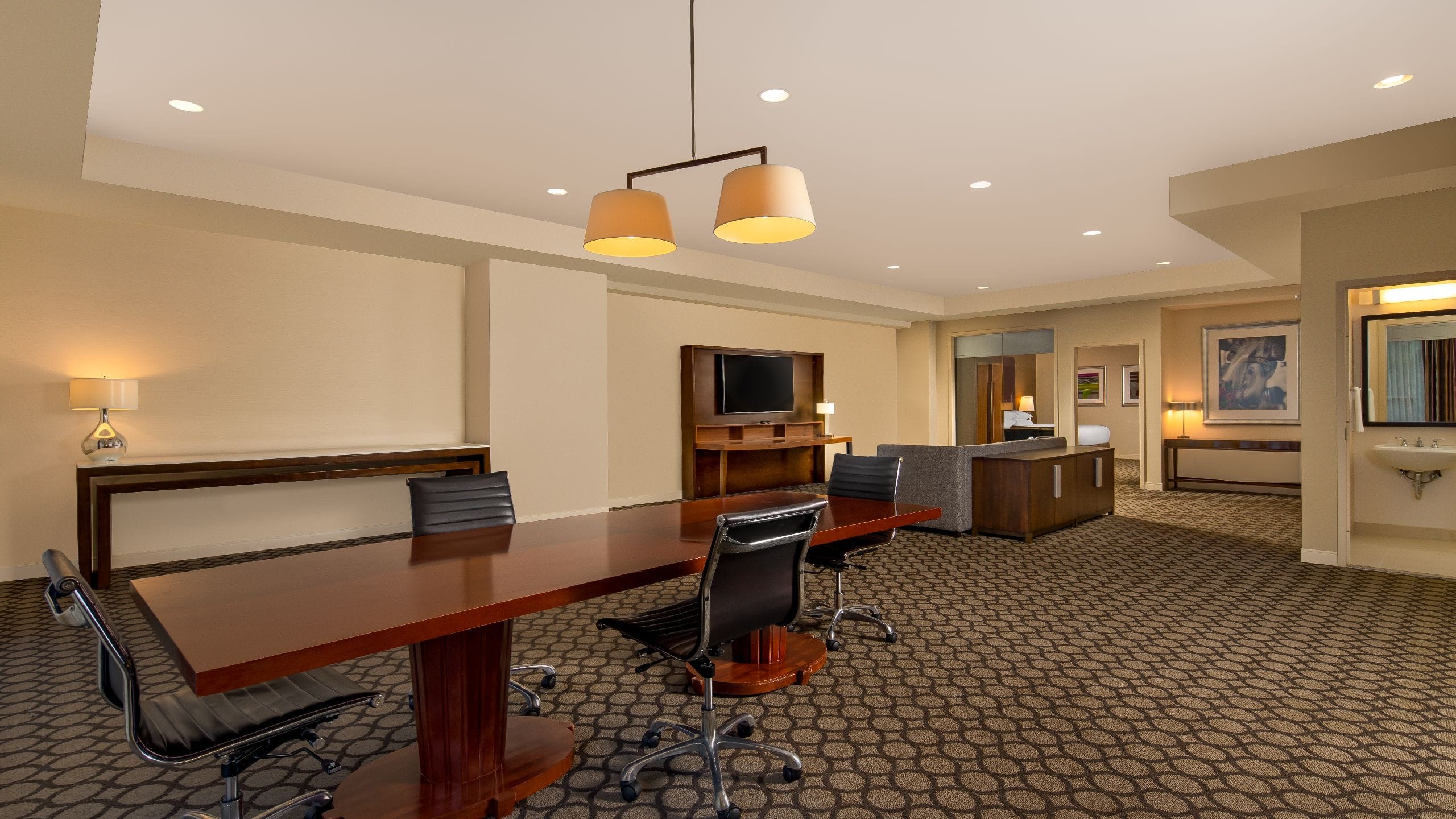 ディズニーランド近くのホテルの客室とスイート | ハイアット