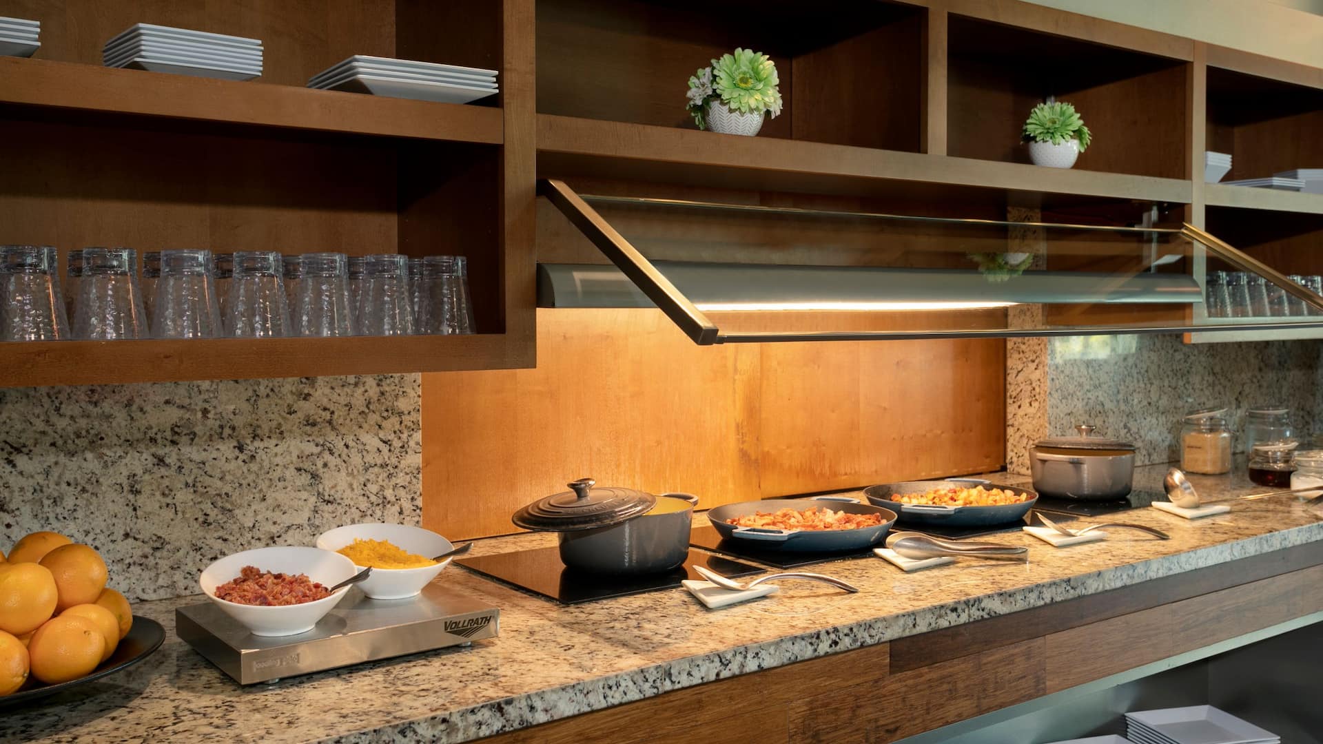 Hyatt Place Bayamón Breakfast Skillet Buffet Station