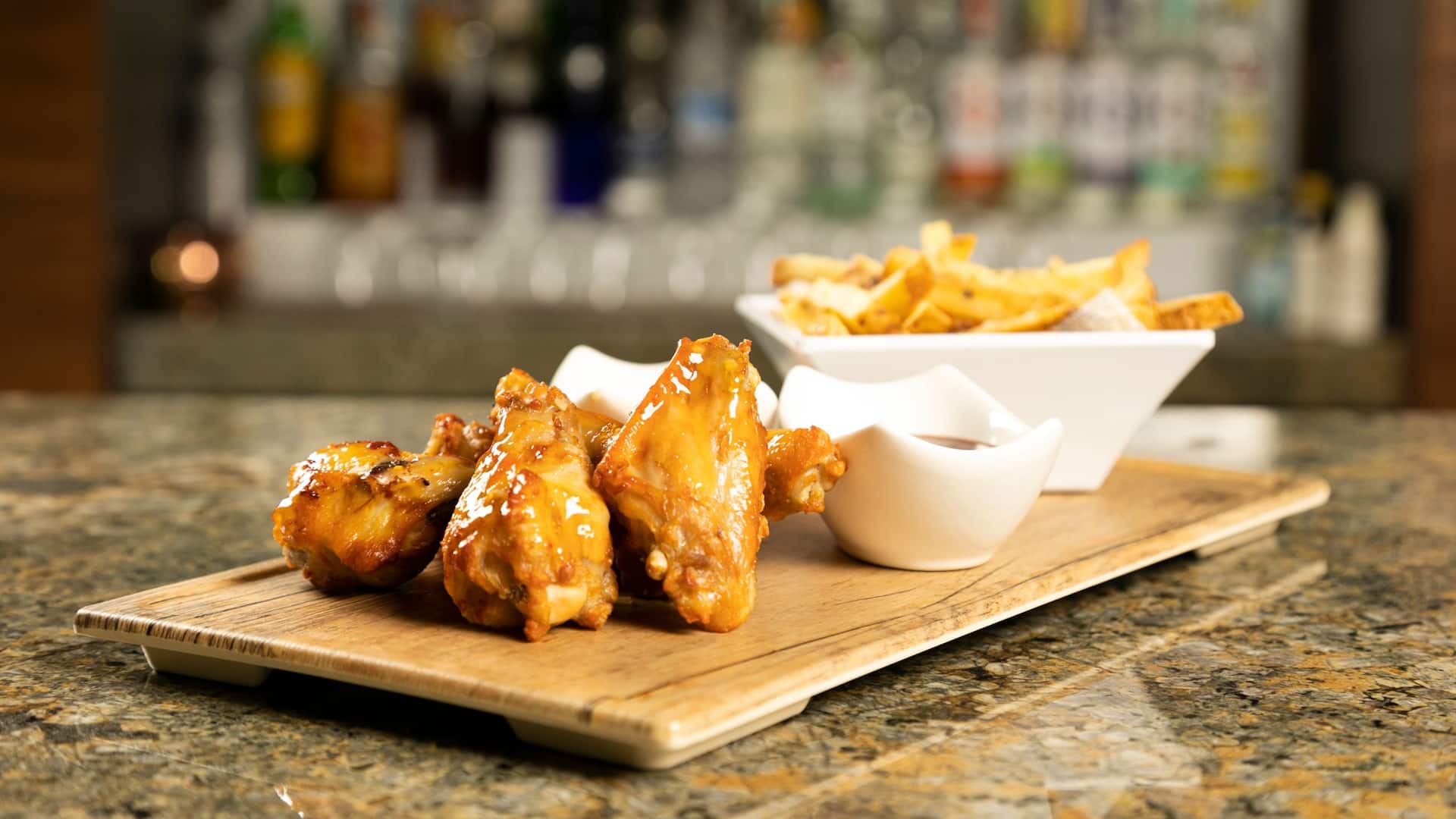 Hyatt Place Bayamón Chicken Wings
