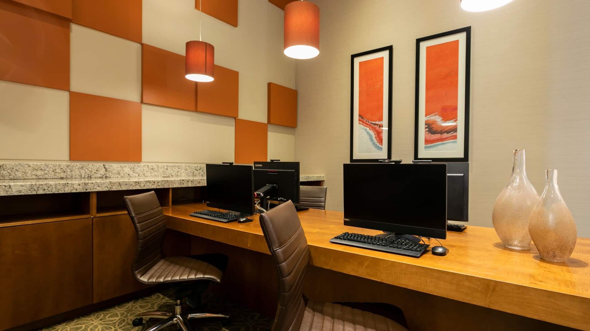 Hyatt Place Bayamón Business Center Computers