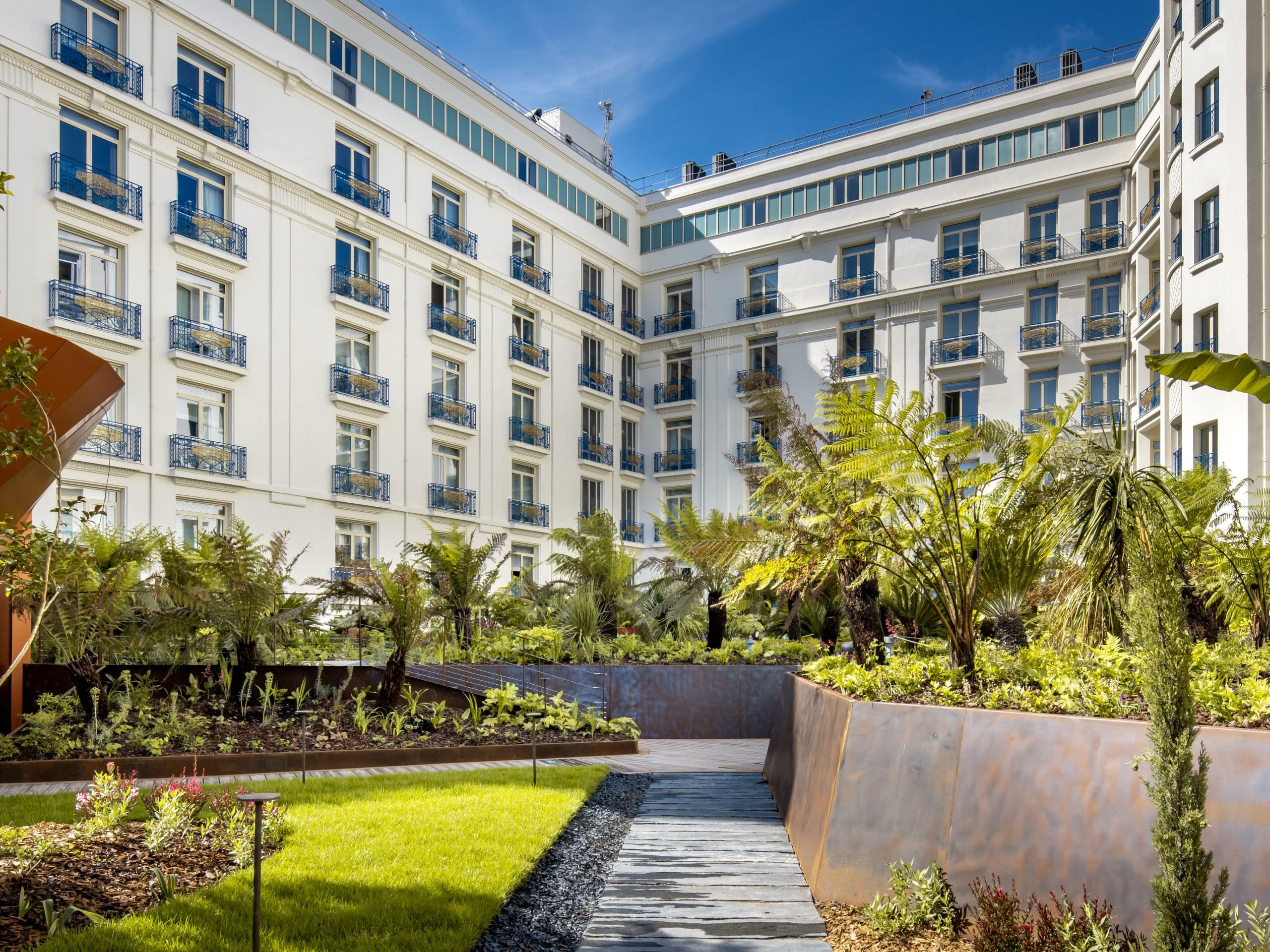 Hôtel Martinez Promenade Daytime View