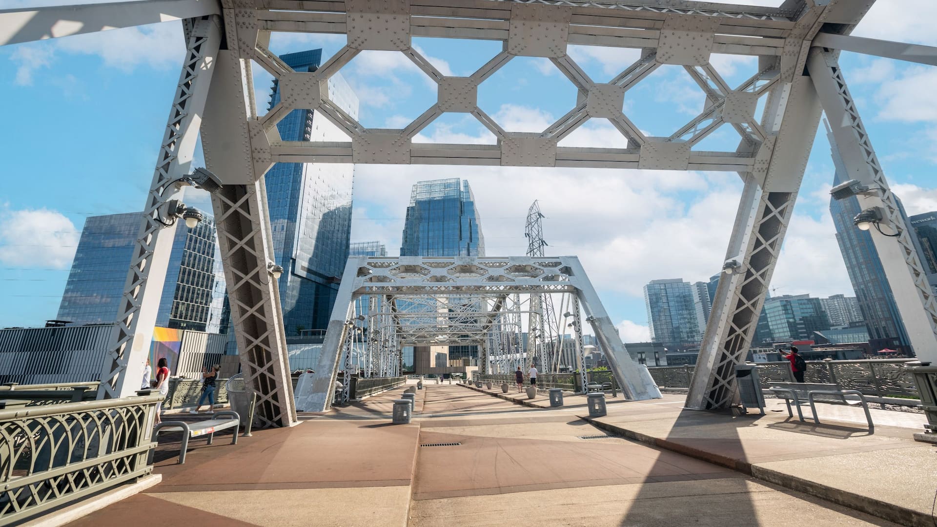 Hyatt Place Nashville Downtown Pedestrian Bridge