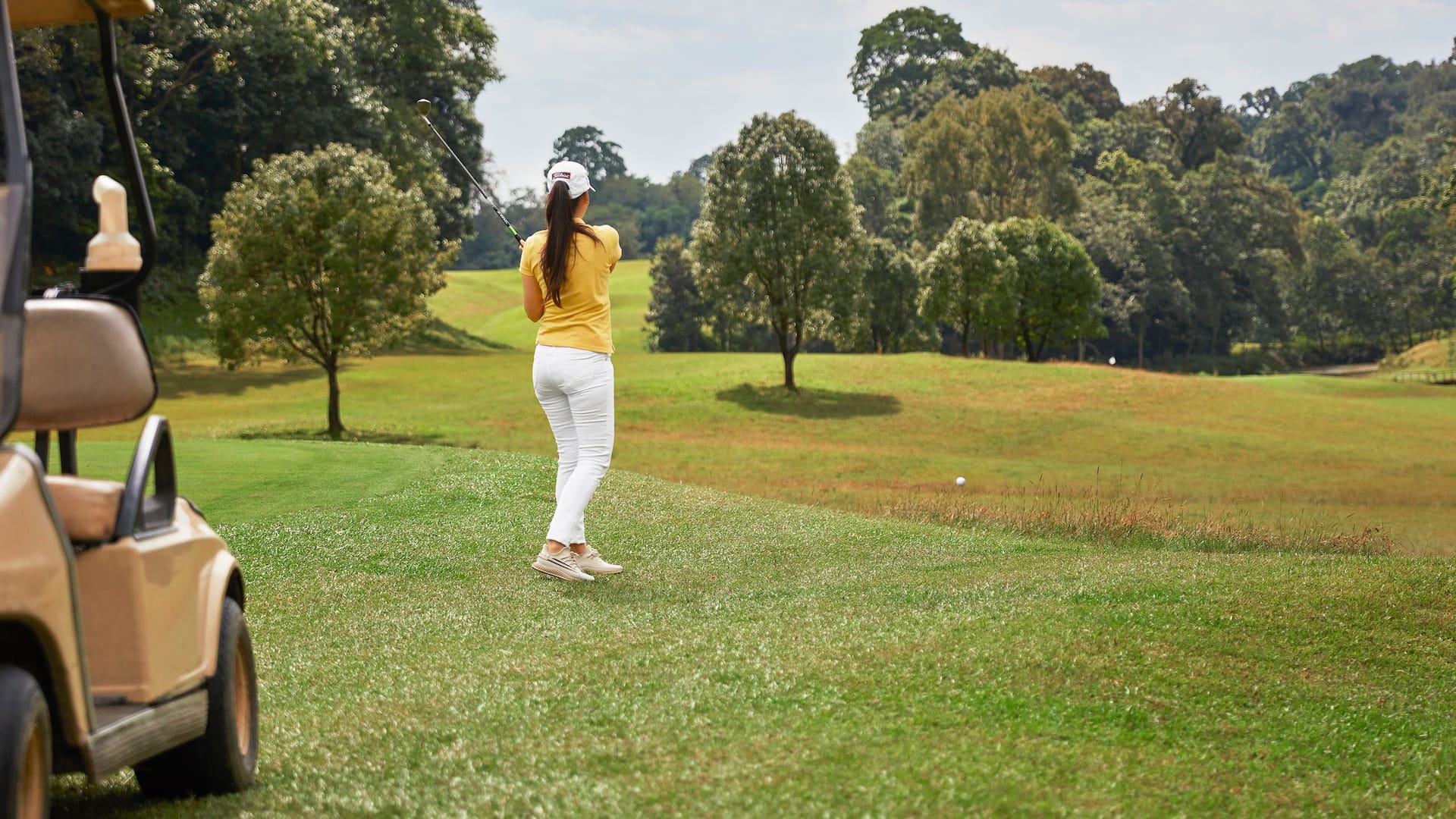 Hyatt Regency Kathmandu Hrk Women Playing Golf 1118