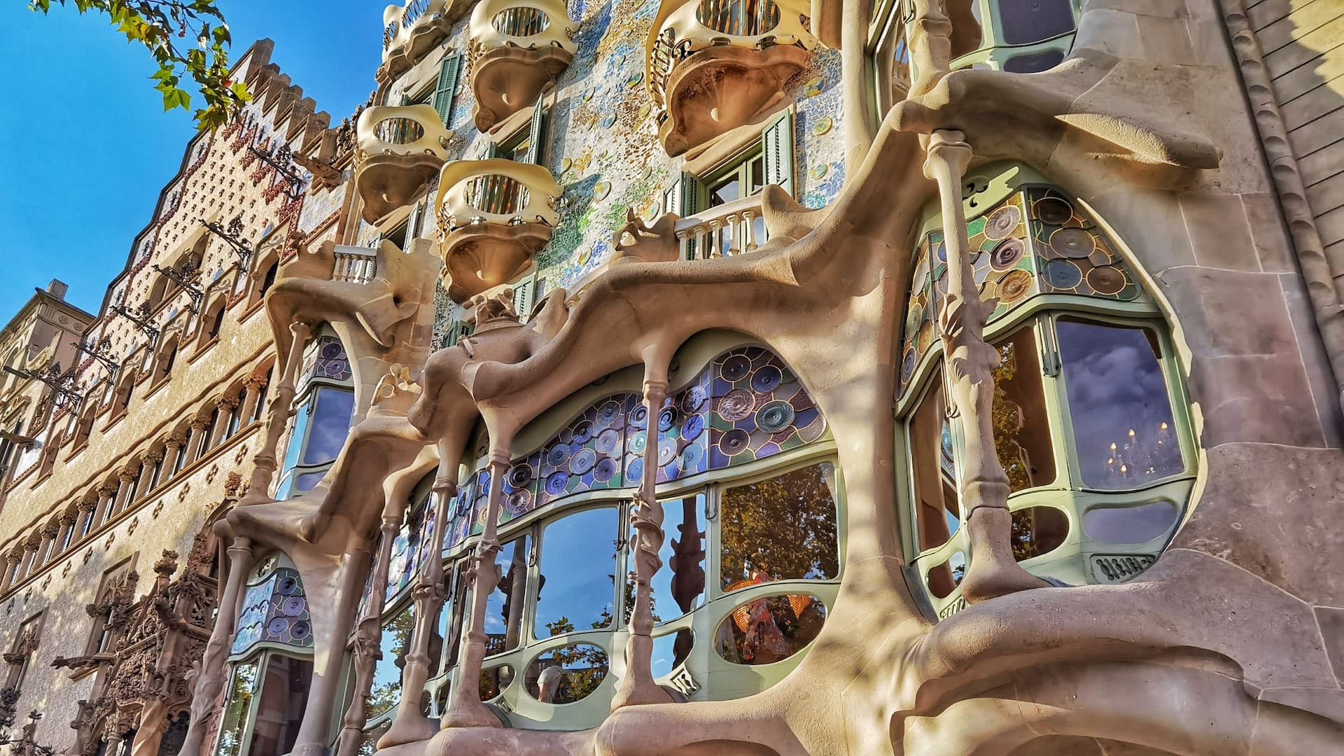 Hyatt Regency Barcelona Tower Destination Casa Batllo