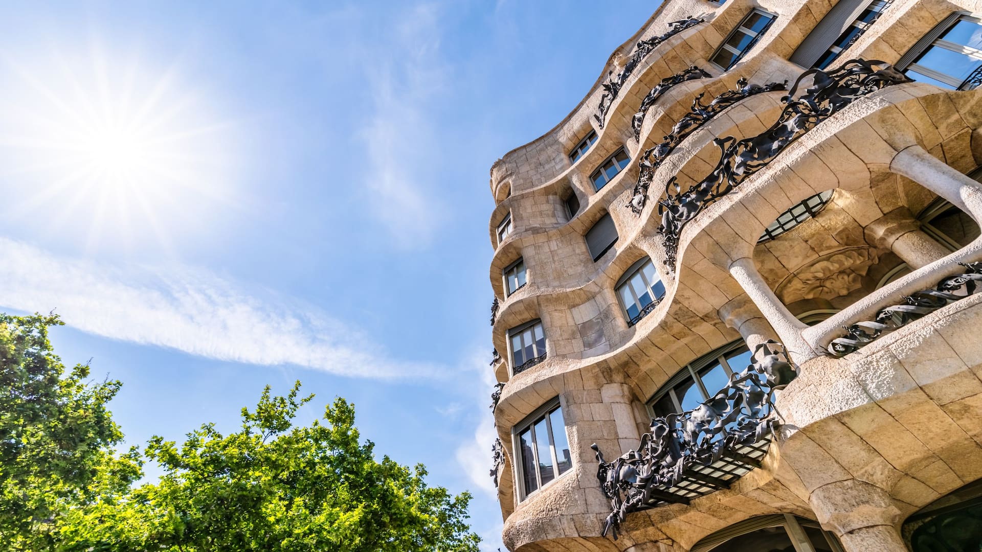 Hyatt Regency Barcelona Tower Destination Pedrera