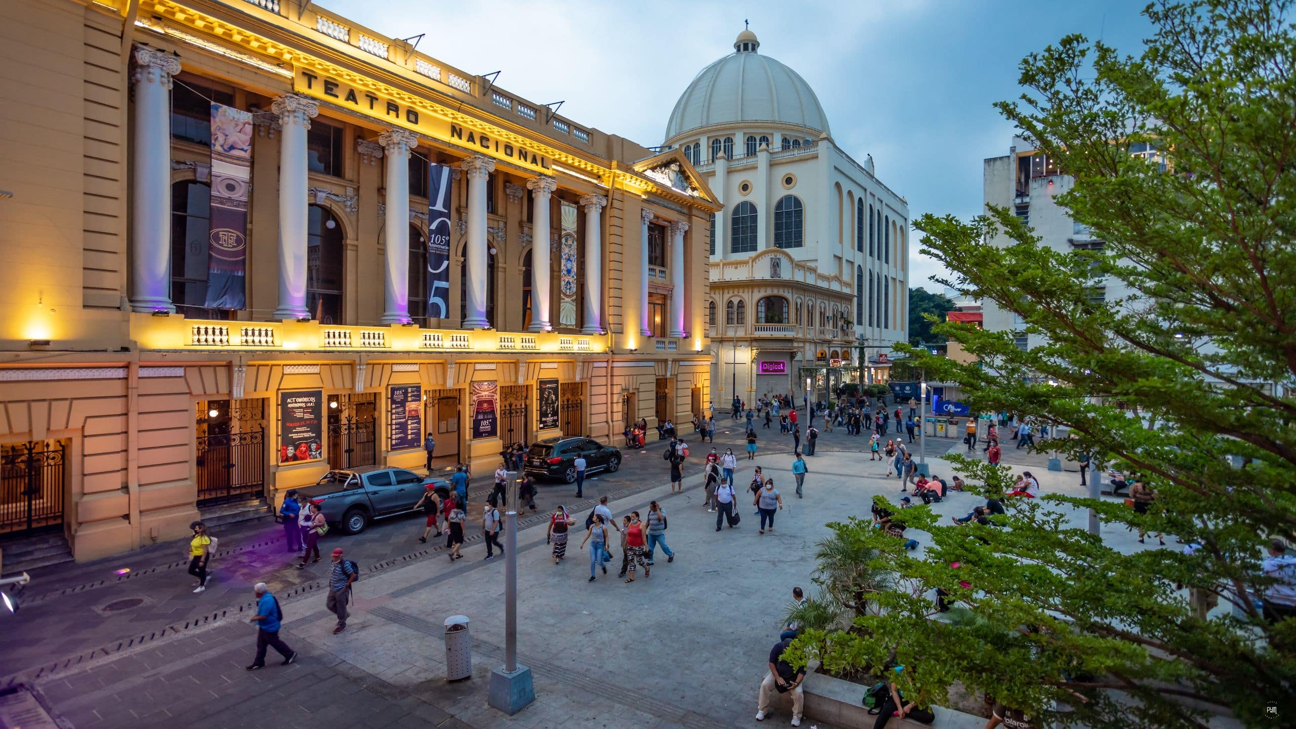 Hyatt Centric San Salvador Bicentenario Street View