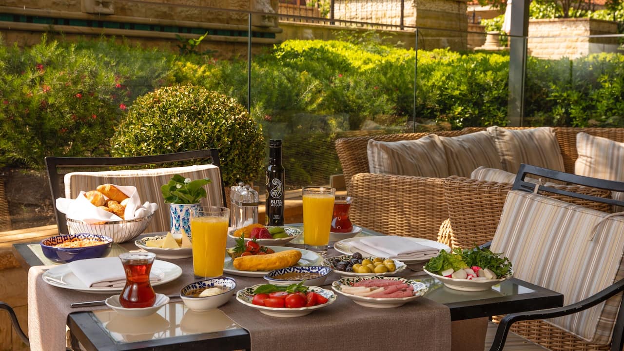 Grand Hyatt Istanbul 34 Restaurant Terrace Breakfast