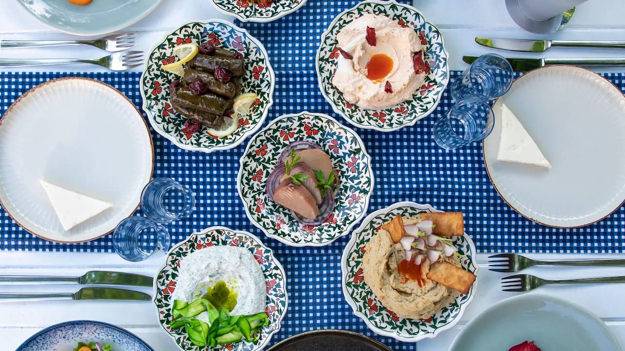 Grand Hyatt Istanbul Grasidi Restaurant Table