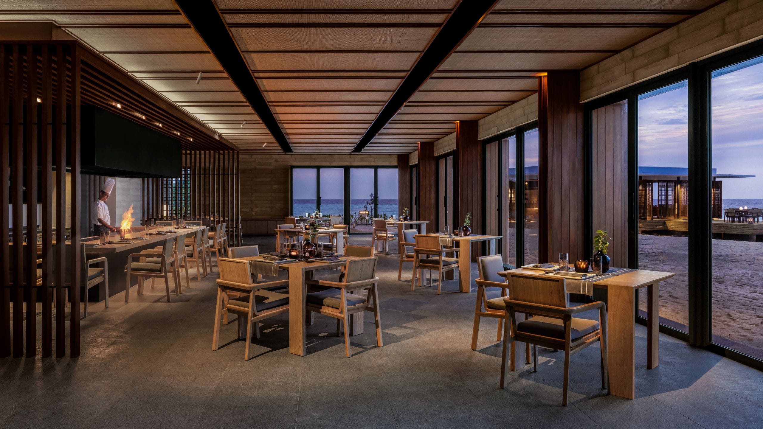第 1，共 3 Alila Kothaifaru Maldives Umami Dining Room Teppanyaki Chef