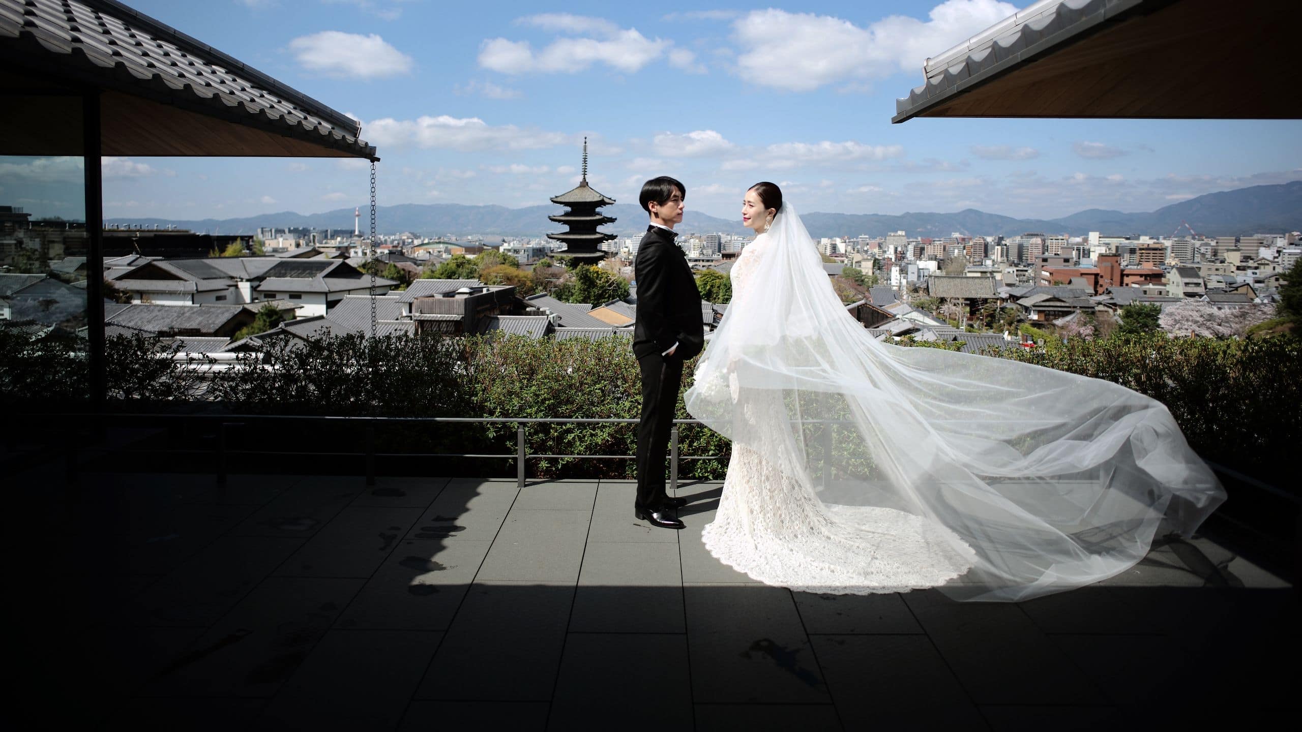 Park Hyatt Kyoto Wedding Couple Pagoda View