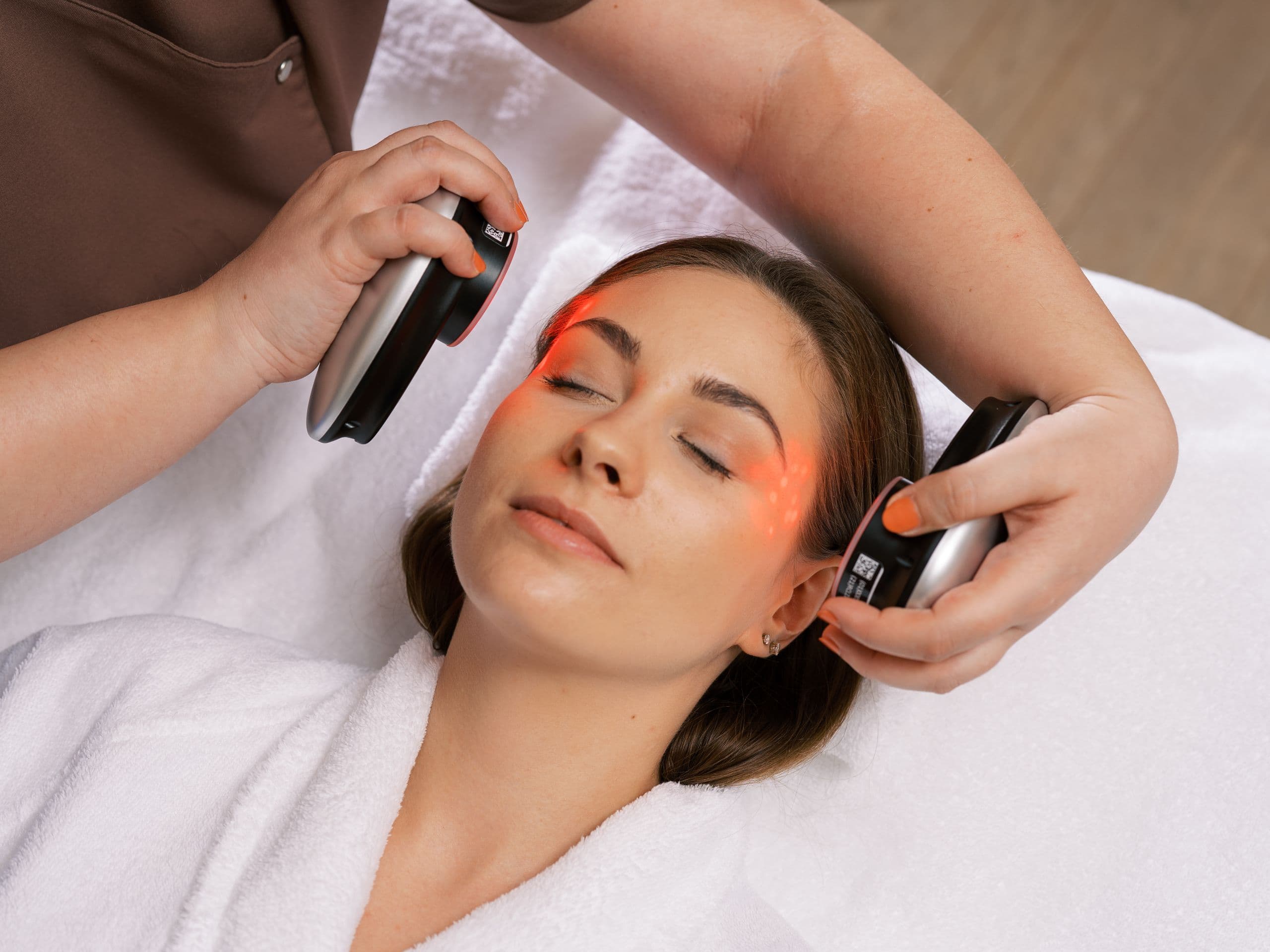 Hydrafacial Light Therapy