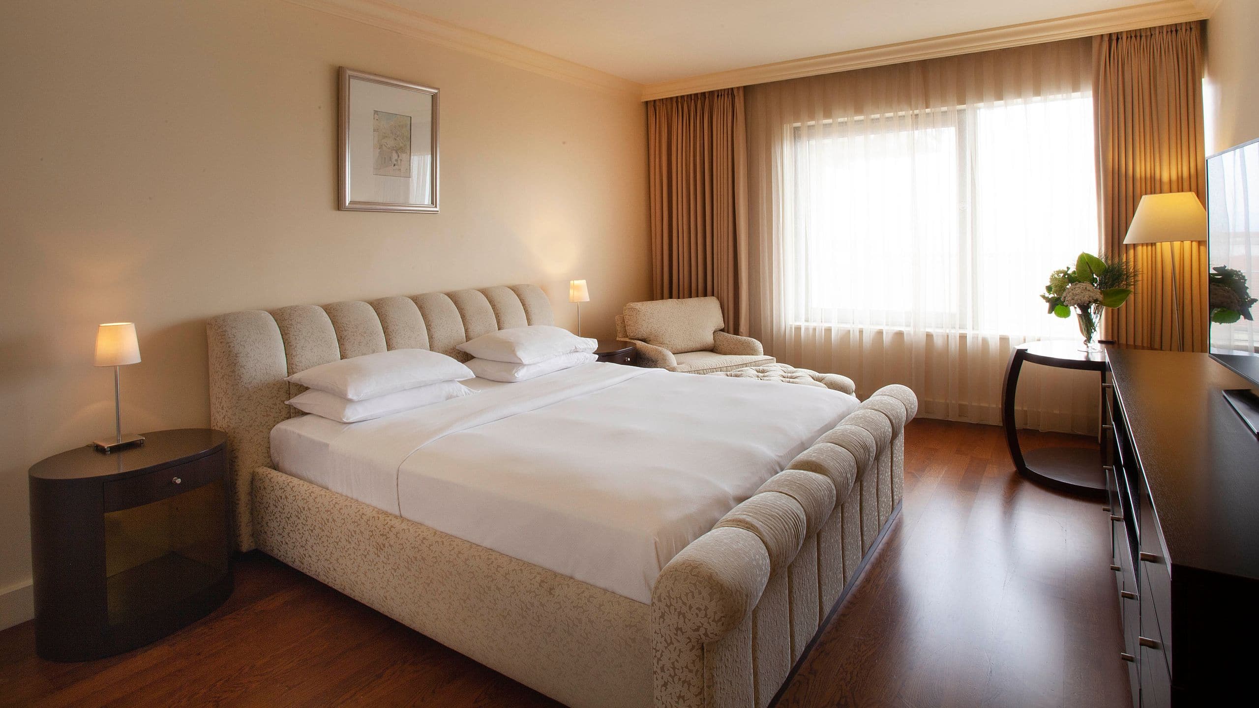 Grand Hyatt Istanbul Apartment King Bedroom