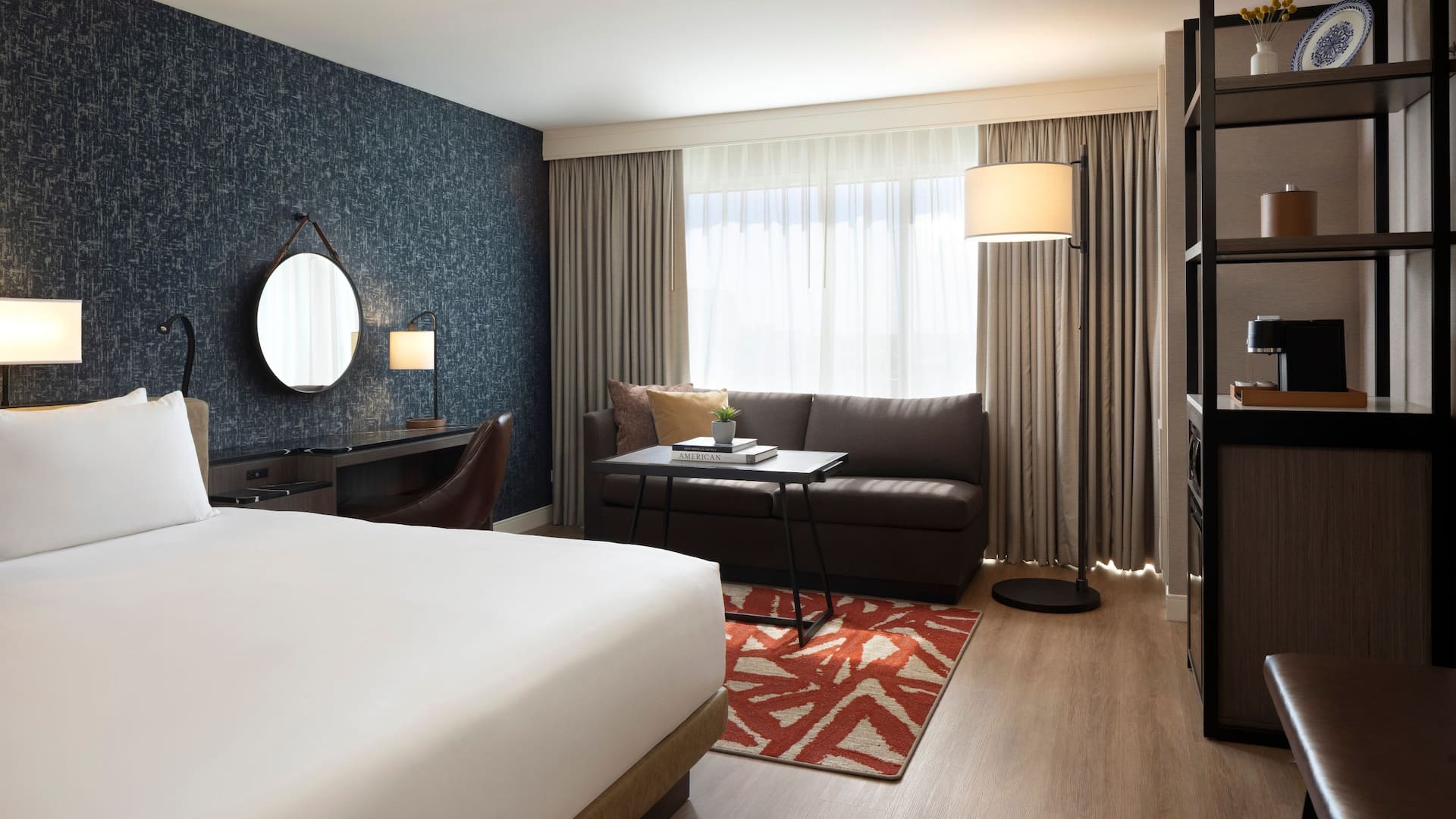 Hyatt Regency San Antonio Riverwalk Standard Guestroom King Bed