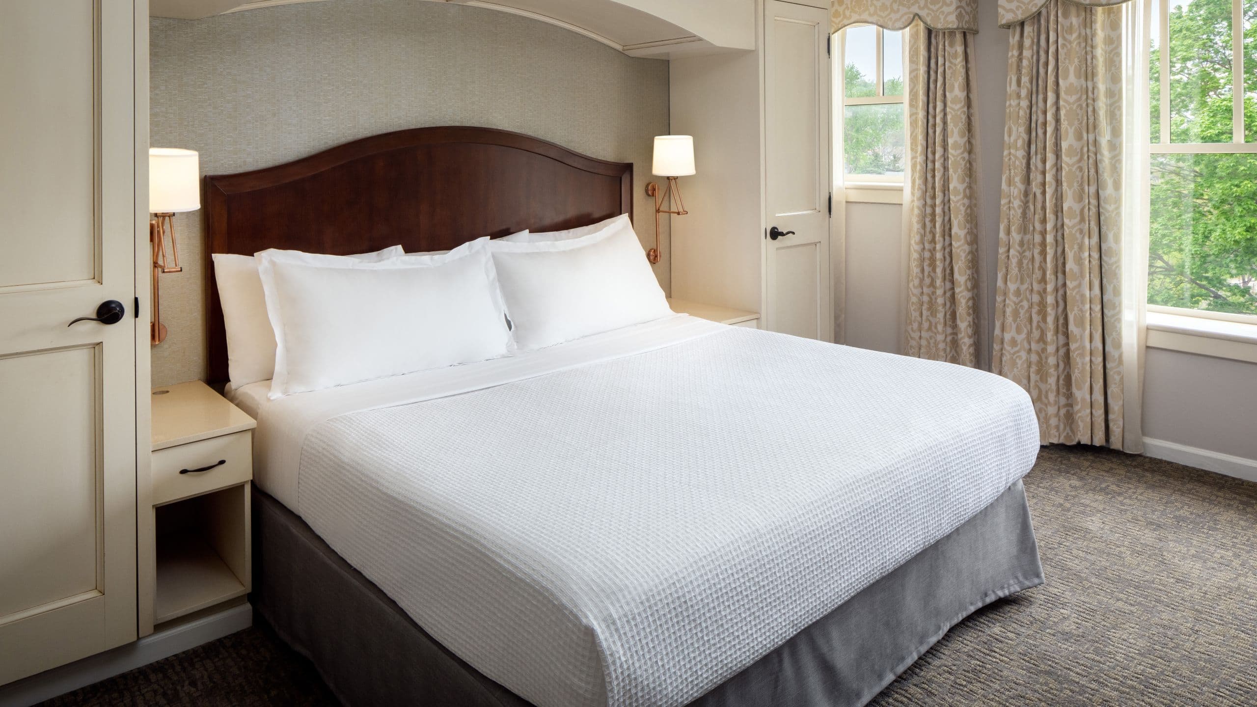 1 de 1 The Elms Hotel & Spa Classic King Bedroom