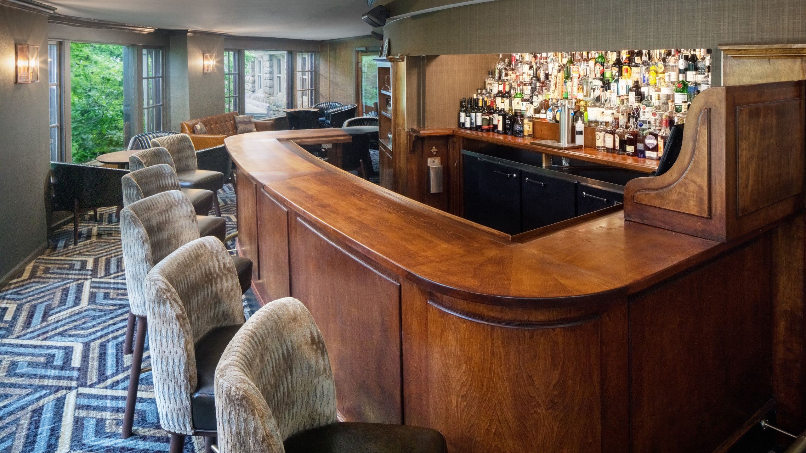 The Elms Hotel & Spa The Tavern Bar