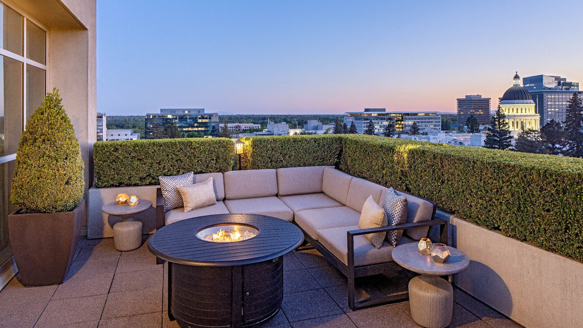 4 of 4 Hyatt Regency Sacramento Capitol View Seating