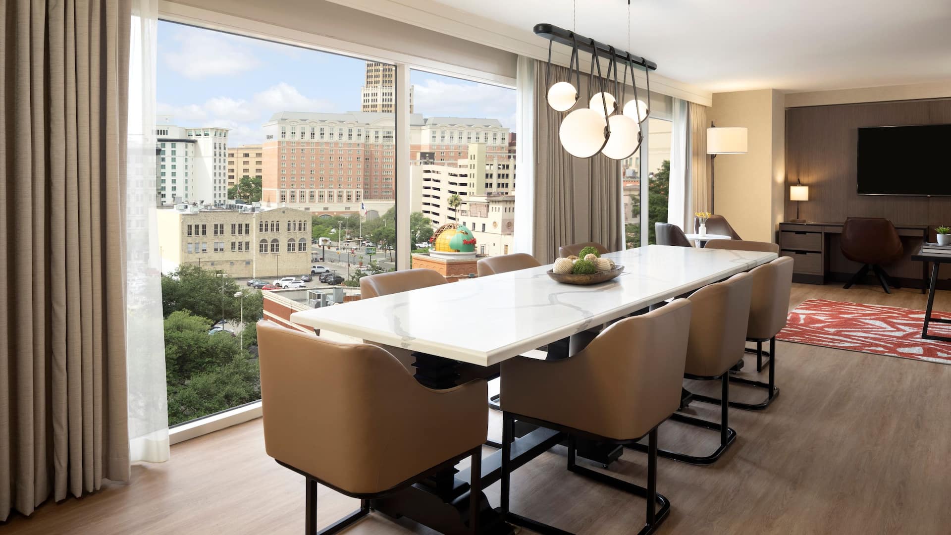 Hyatt Regency San Antonio Riverwalk Residential Dining Room