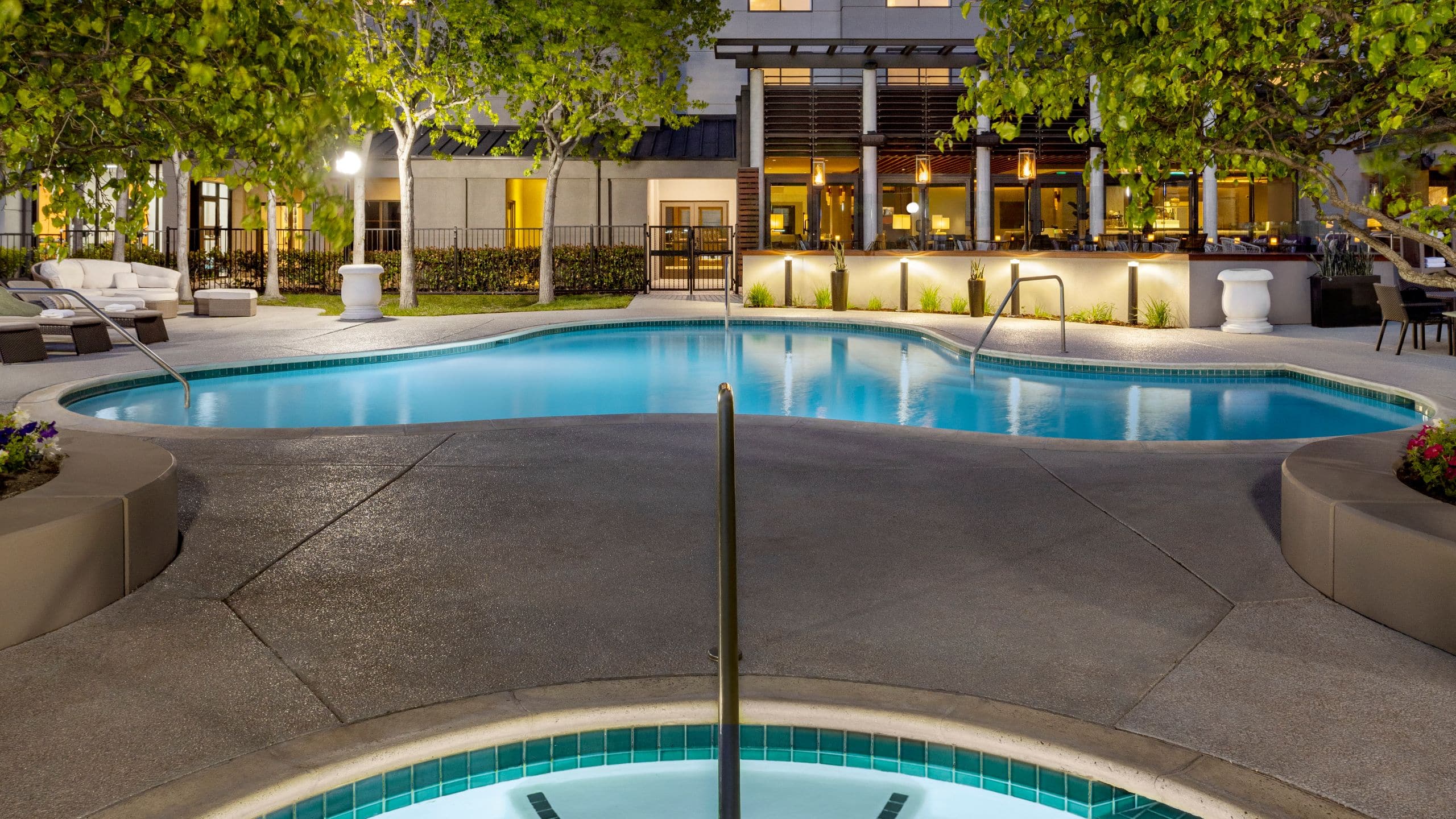 Hyatt Centric Santa Clara Silicon Valley Hot Tub Pool