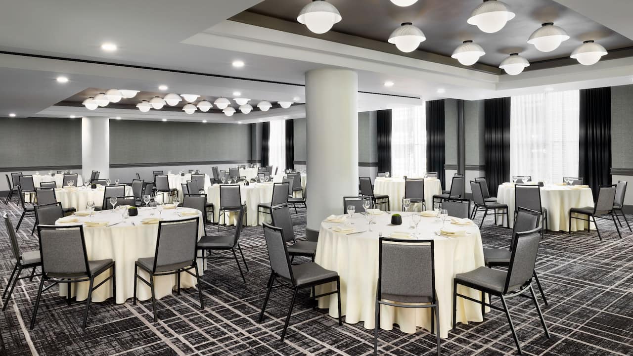 Meeting Room Atelier Round Tables Setup
