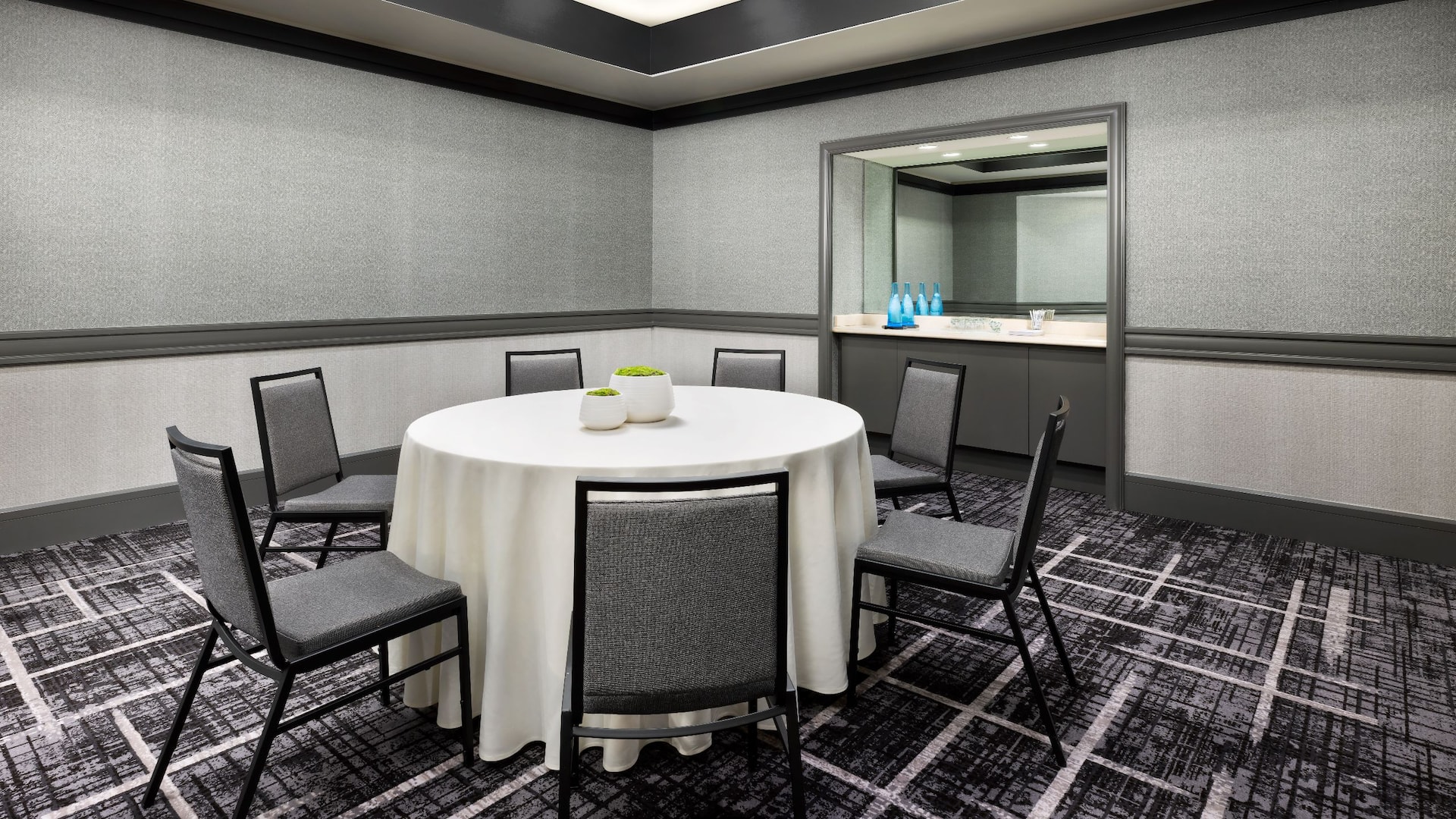 1 of 1 Hyatt Regency San Francisco Downtown SOMA Meeting Room Studio Round Table