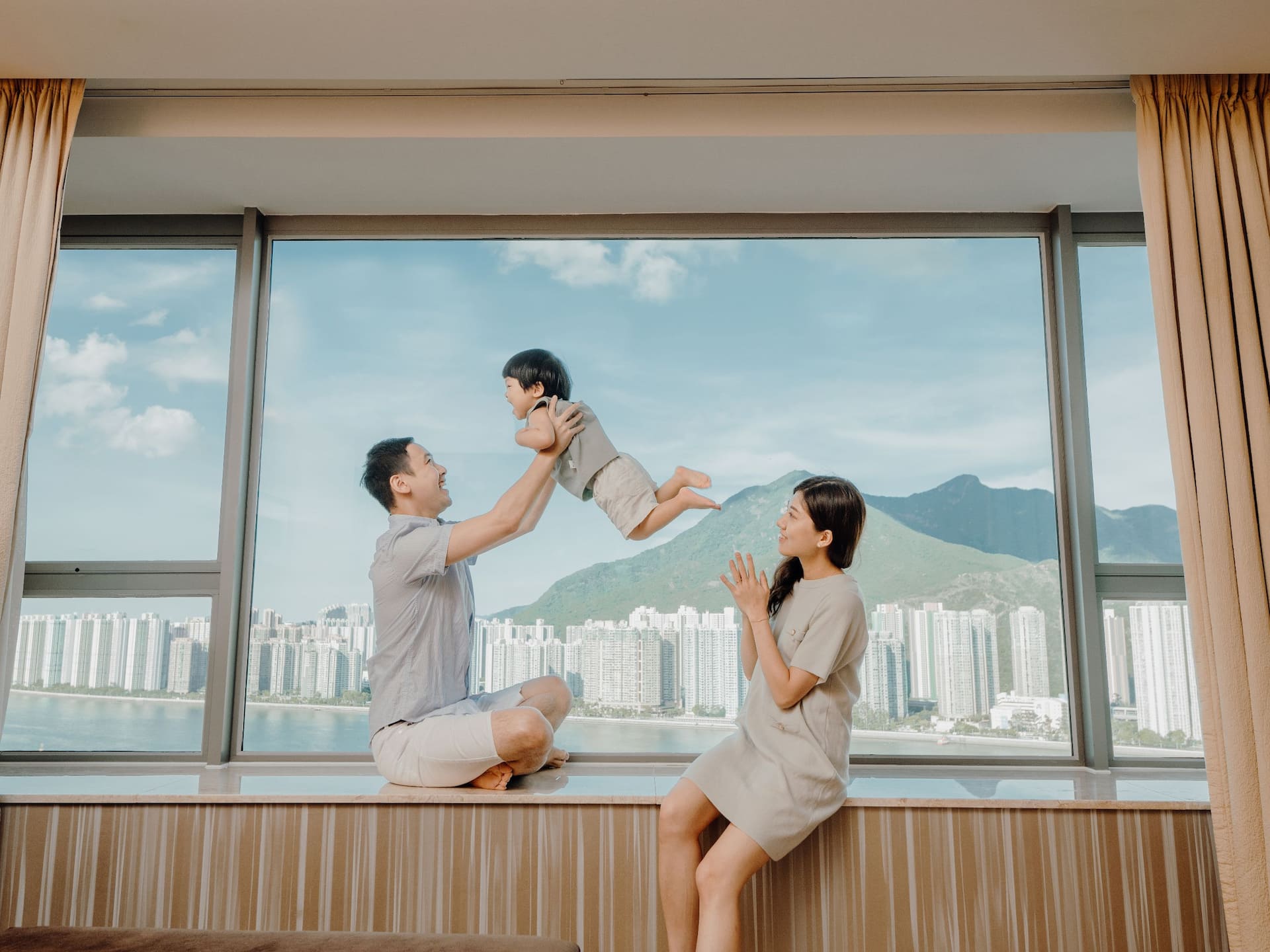Hyatt Regency Hong Kong, Sha Tin Lifestyle Family Windowsill Harbour View