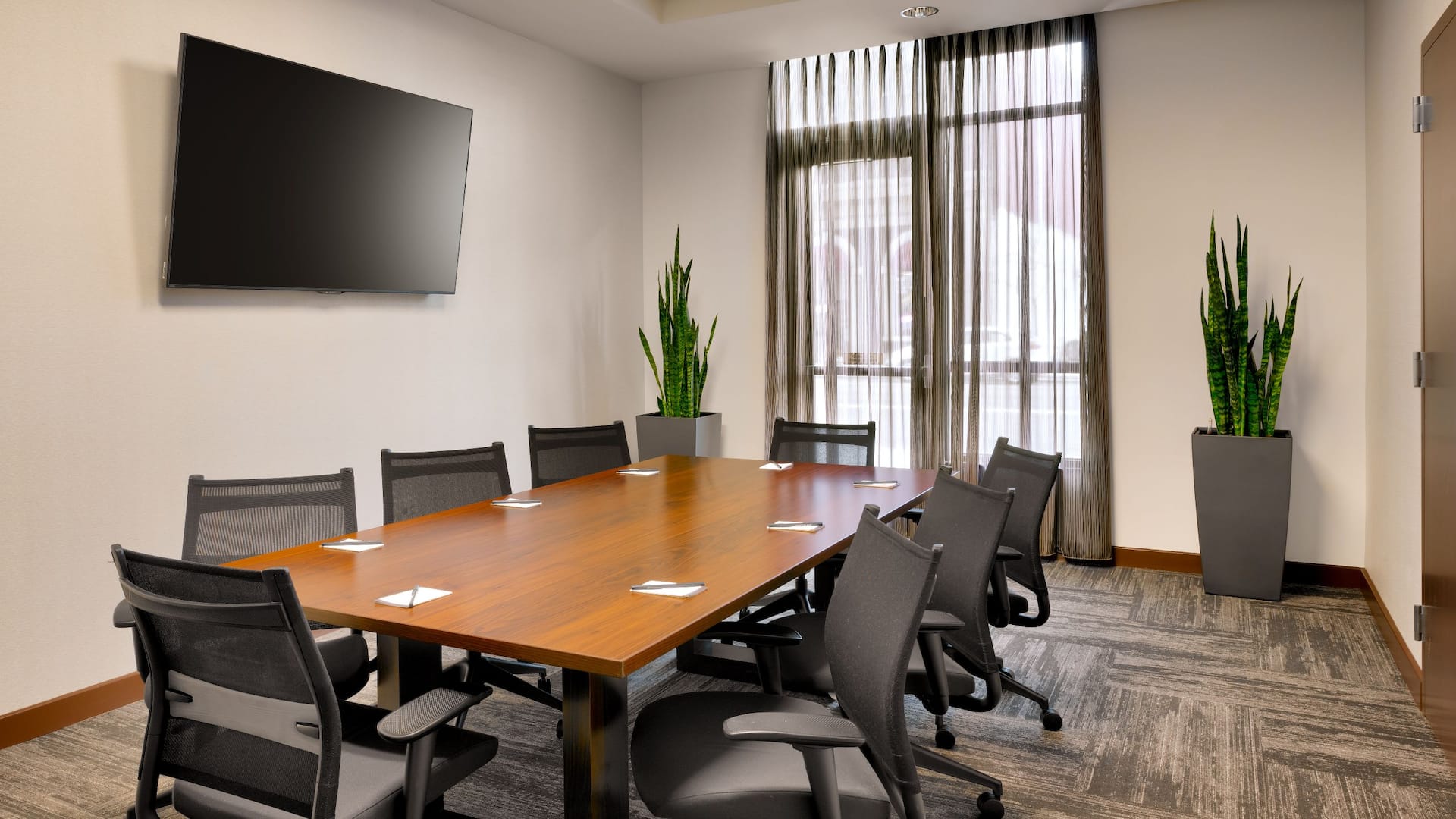 Hyatt Place Boise/Downtown Boardroom Towards Window