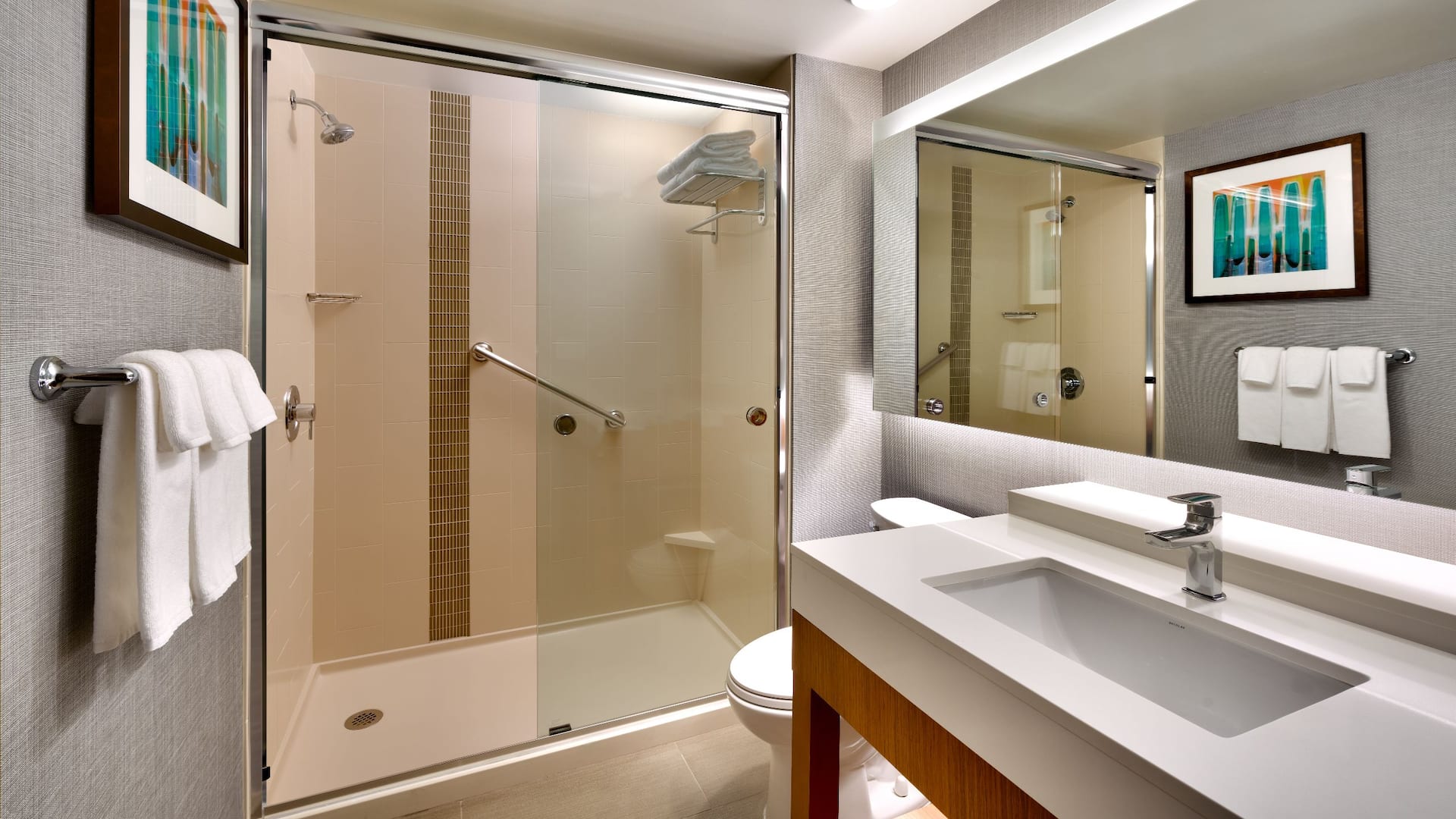 4/4 Hyatt Place Boise/Downtown Double Queen Bathroom