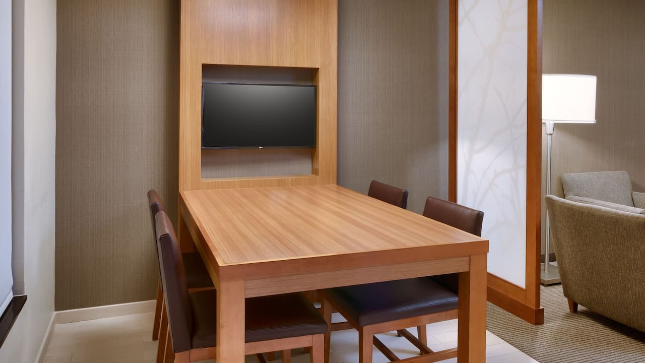 King Suite Table