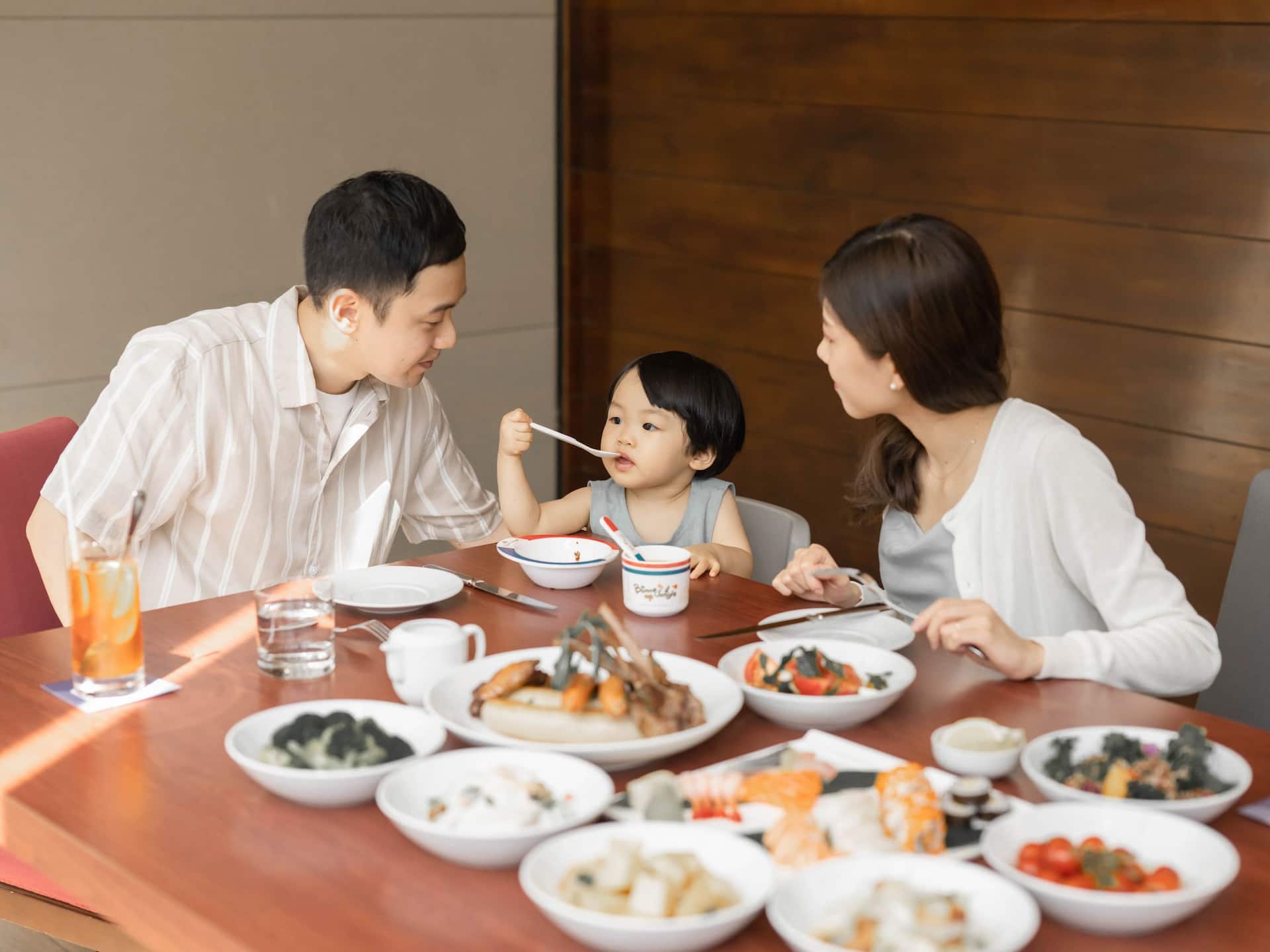 Hyatt Regency Hong Kong, Sha Tin Lifestyle Family Dining Close Up Cafe