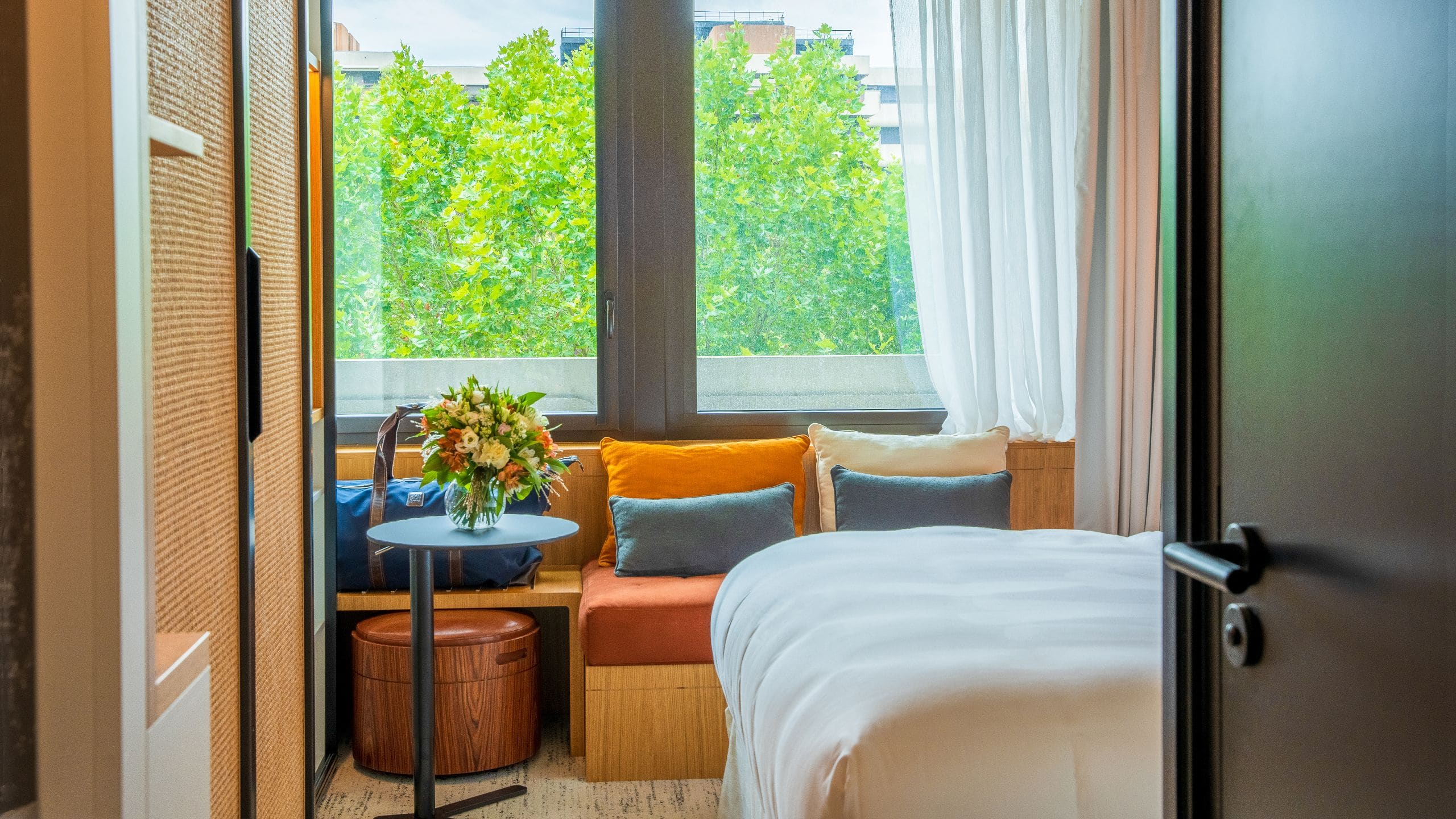 FirstName Bordeaux Guestroom Garden View