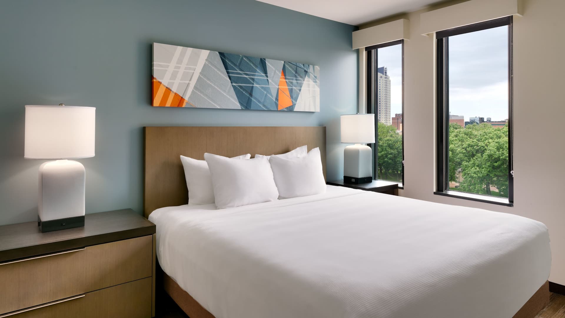 Hyatt House Rochester / Mayo Clinic Area King Studio Suite Bed