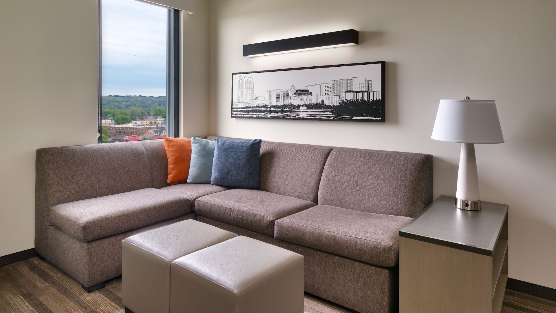 Hyatt House Rochester / Mayo Clinic Area One Bedroom Suite Couch