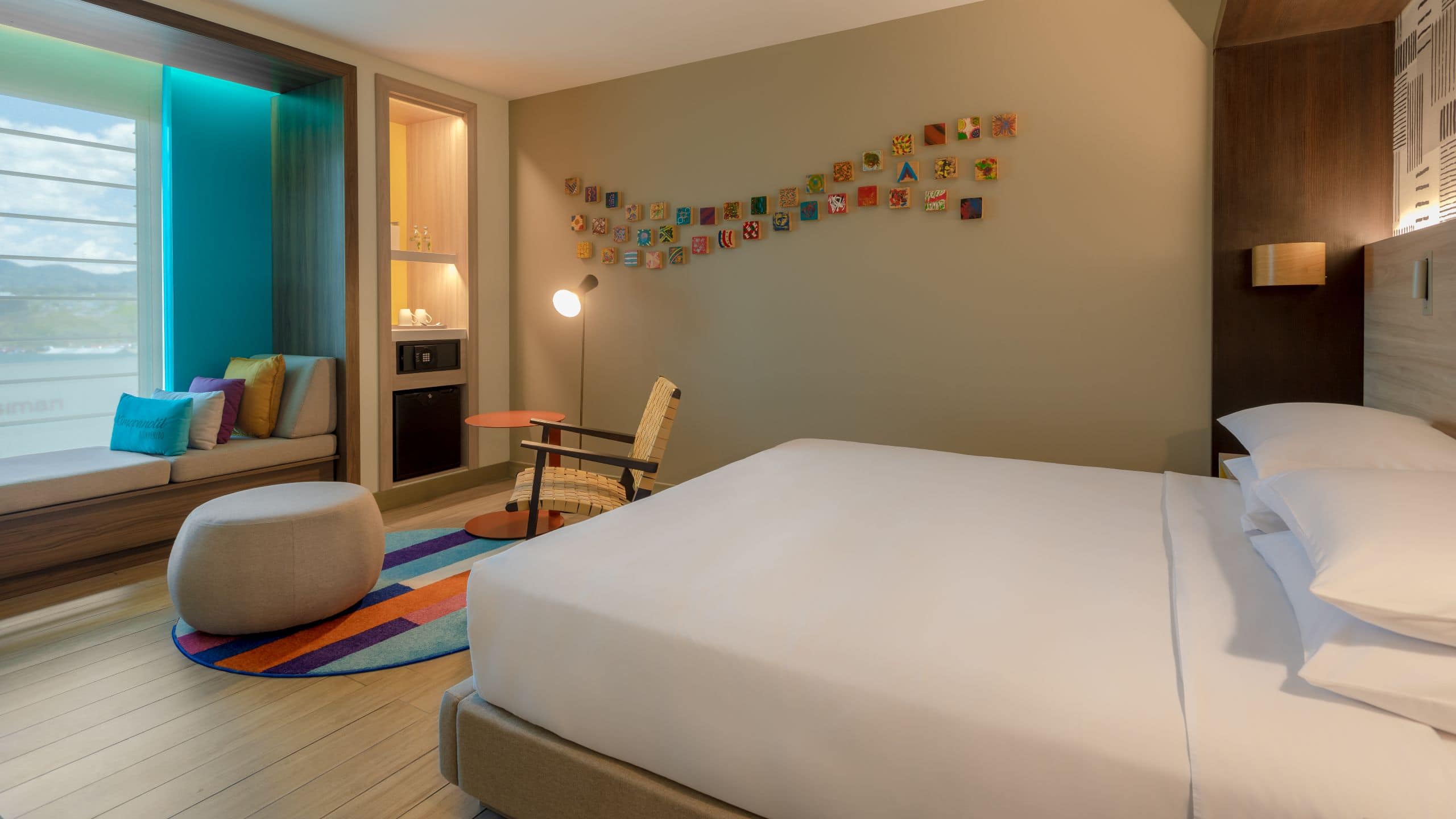 Hyatt Centric San Salvador Standard King Bed