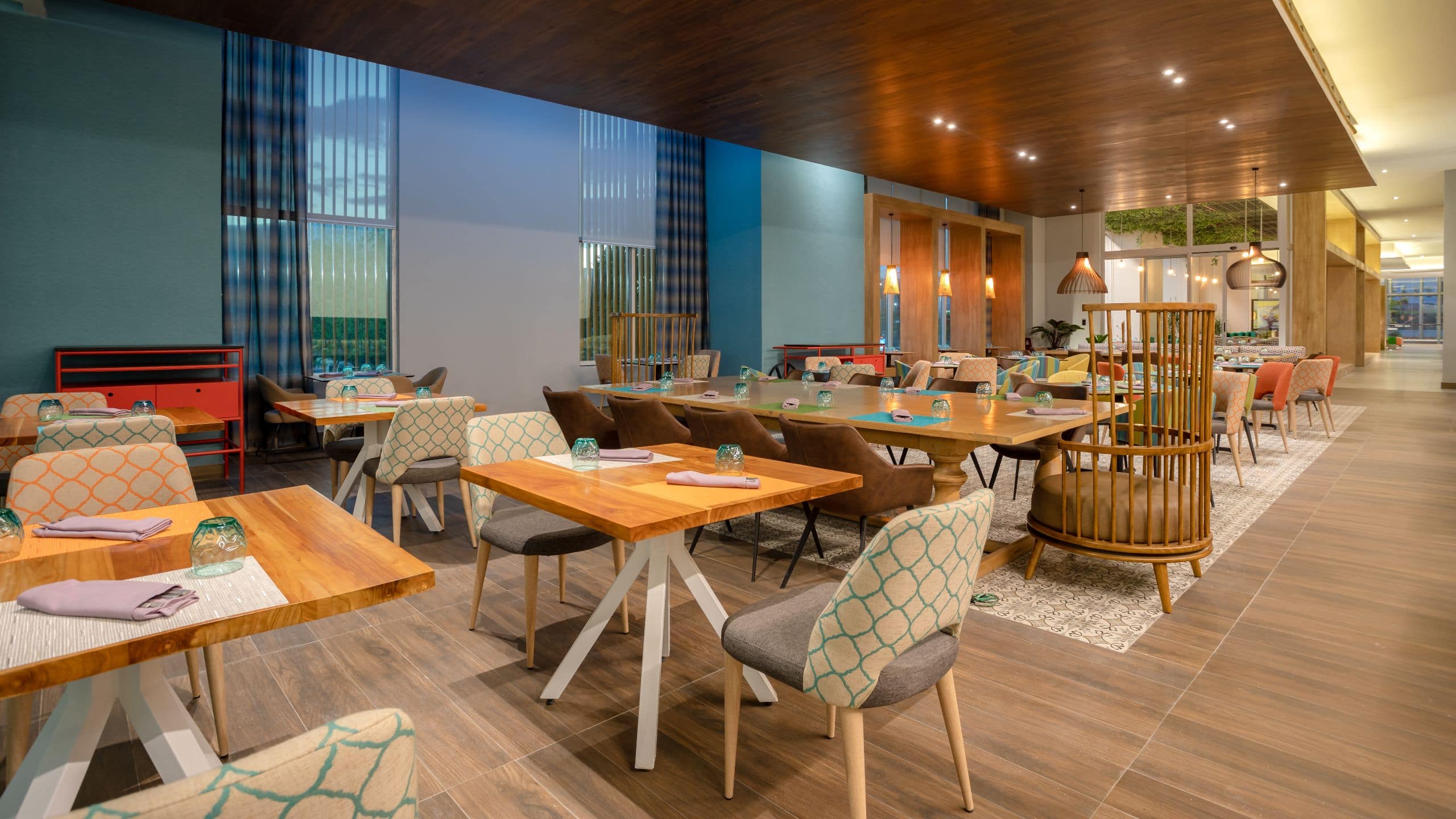 Hyatt Centric San Salvador Restaurant Dining Setup