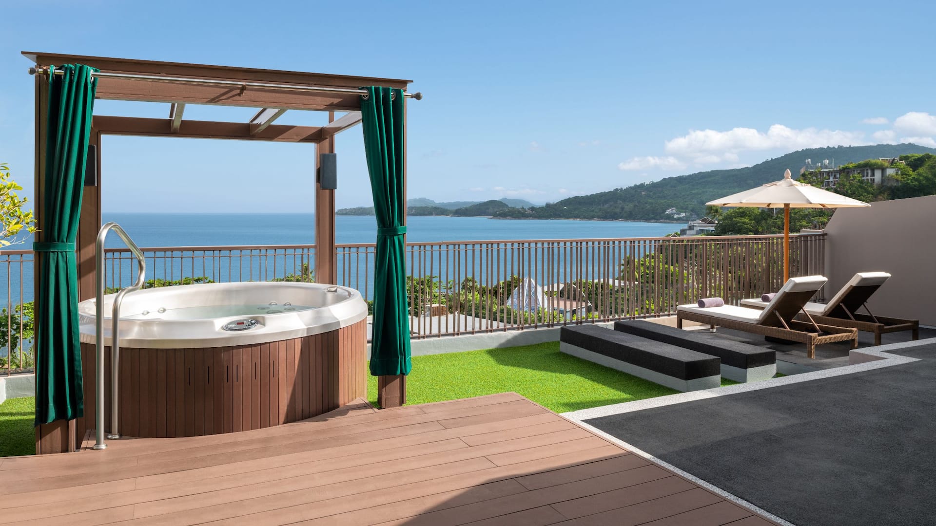 1 จาก 5 Hyatt Regency Phuket Resort King Bed With Terrace Whirlpool Terrace