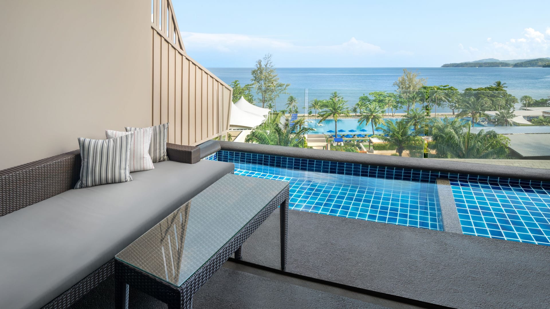 2 จาก 5 Hyatt Regency Phuket Resort King Bedroom With Plunge Pool Terrace