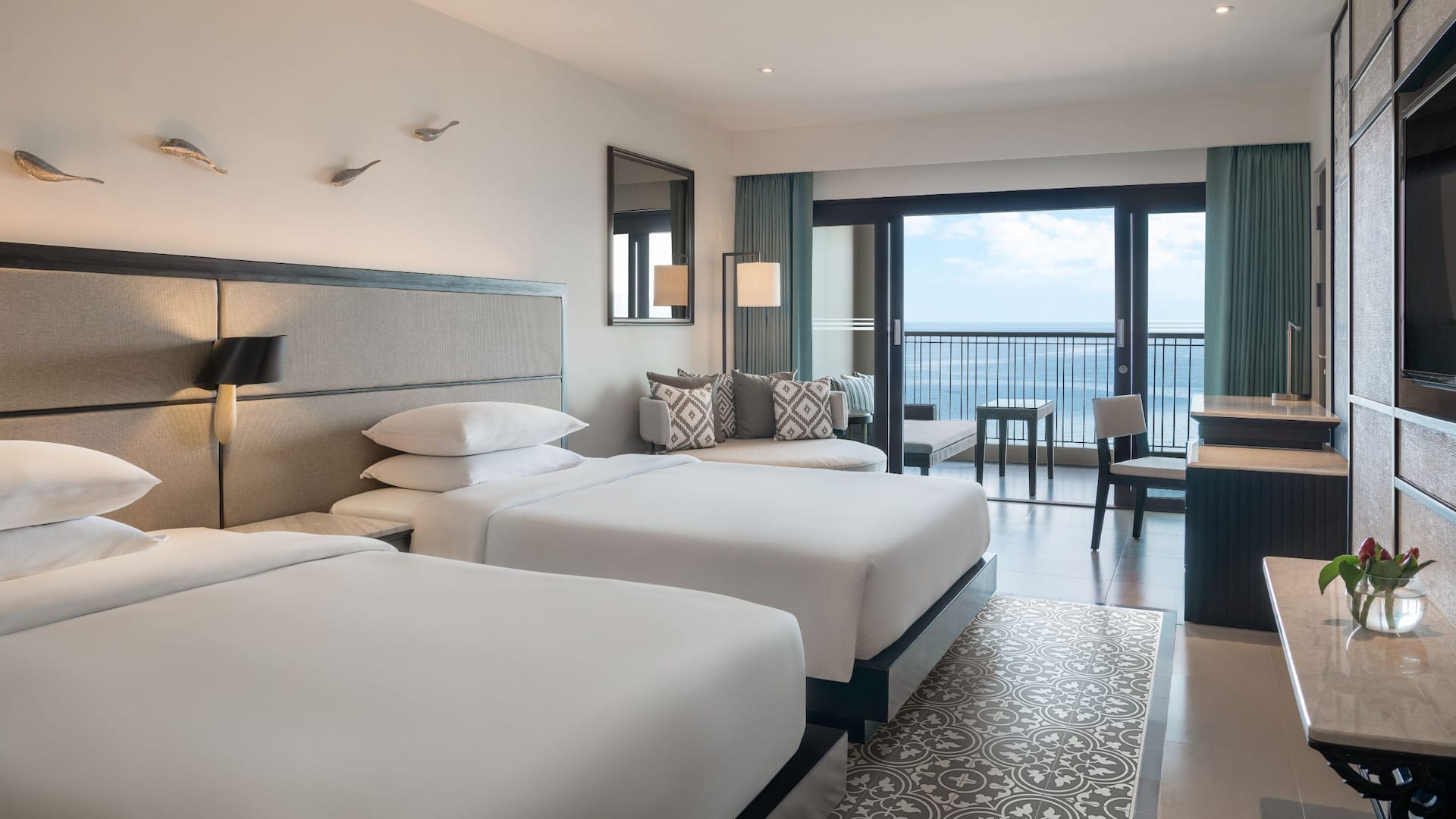 1 จาก 5 Hyatt Regency Phuket Resort Twin Bed Ocean View Bedroom