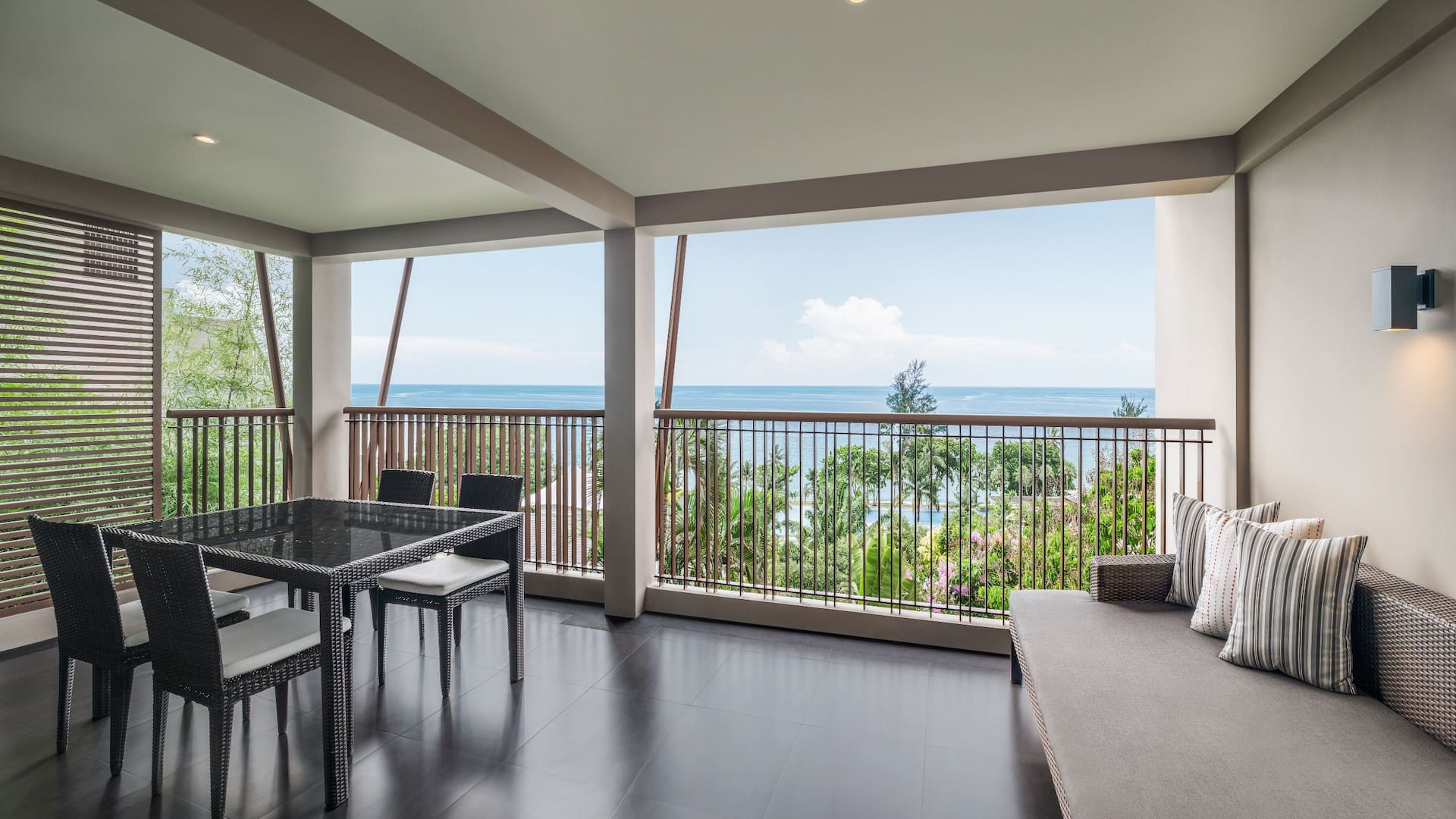 3 จาก 5 Hyatt Regency Phuket Resort Two Bedroom Regency Suite Terrace