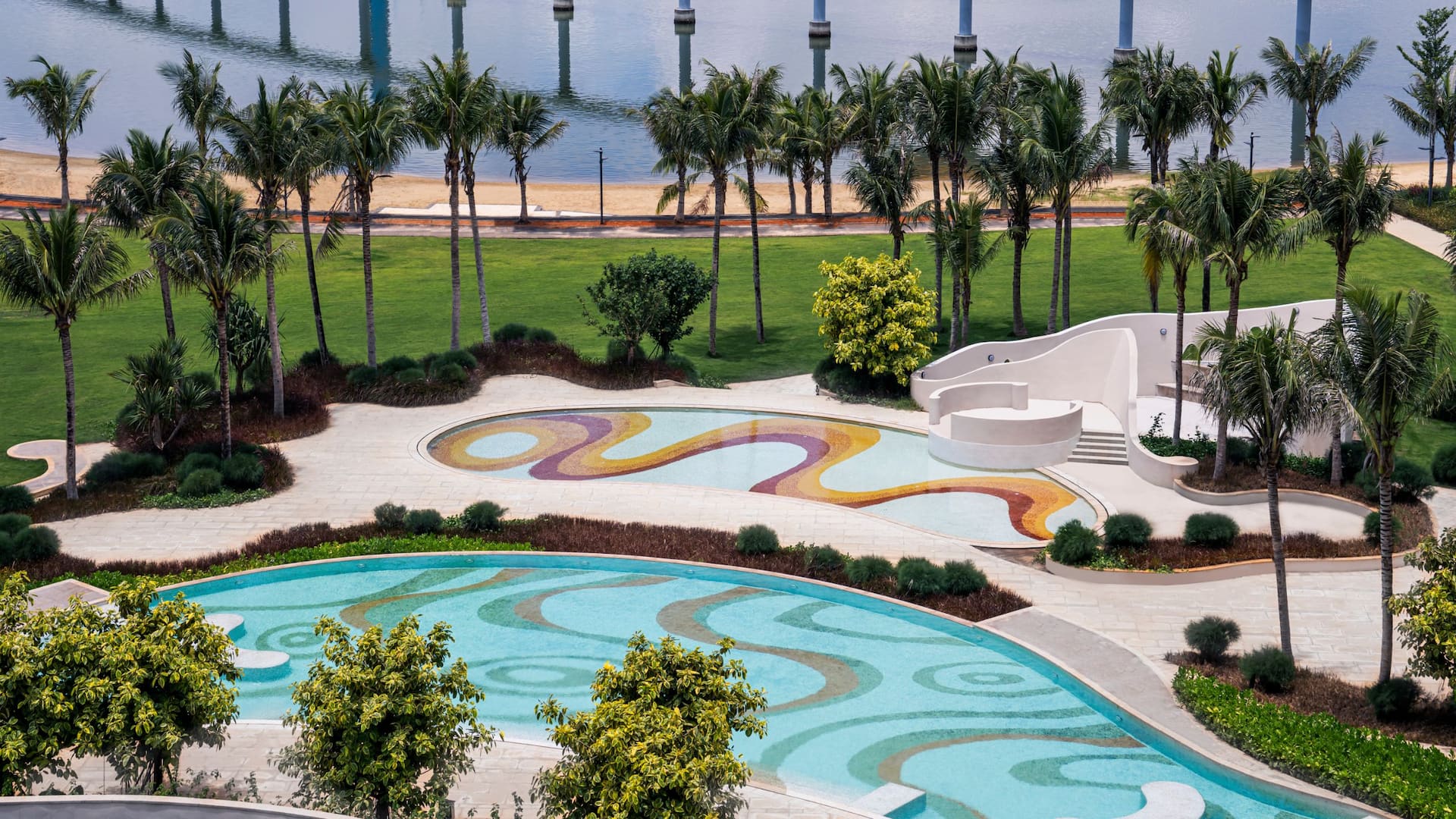Hyatt Regency Hainan Ocean Paradise Resort Swimming Pool