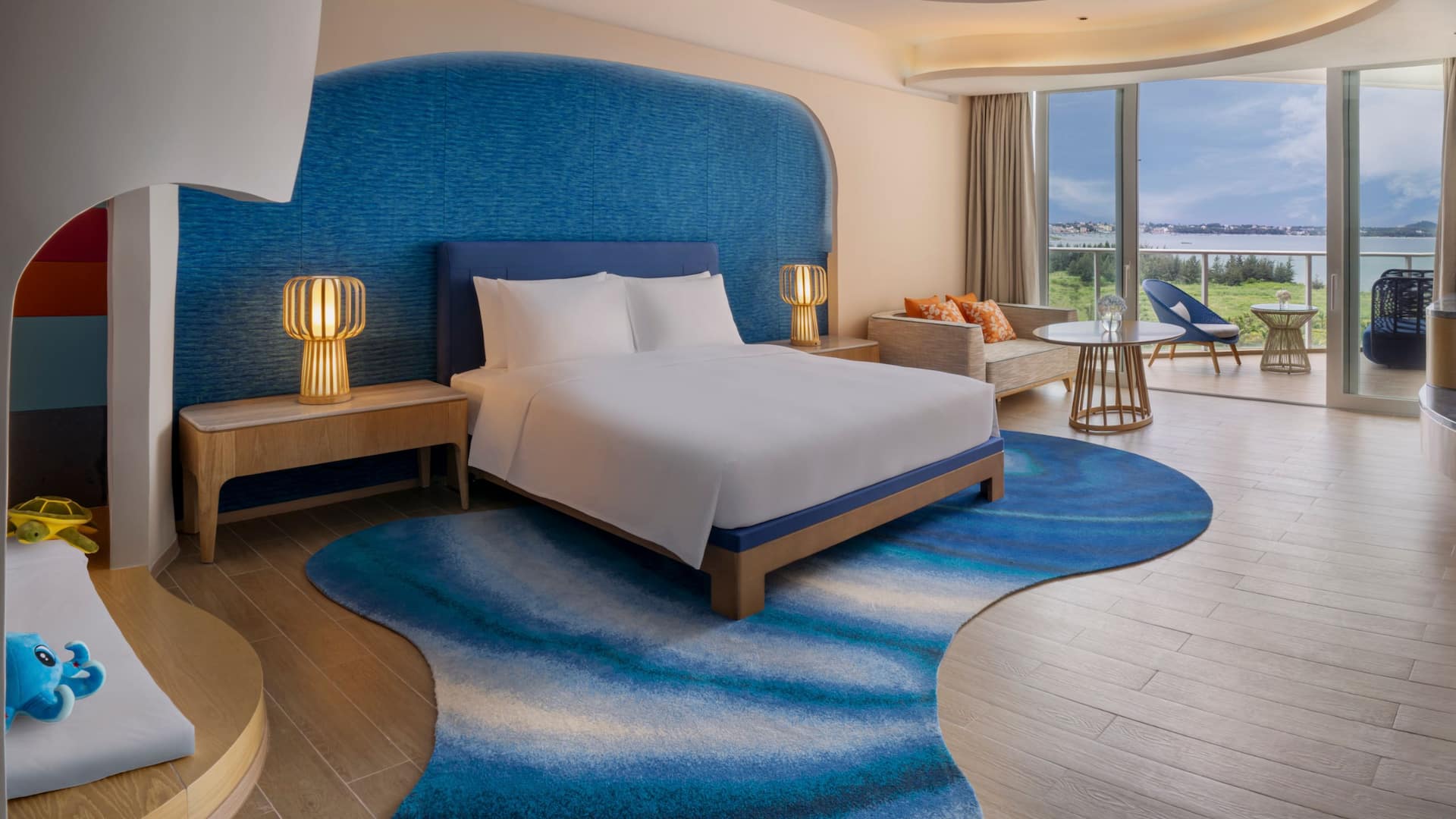 1/1 Hyatt Regency Hainan Ocean Paradise Resort King Ocean View Club Access Deluxe