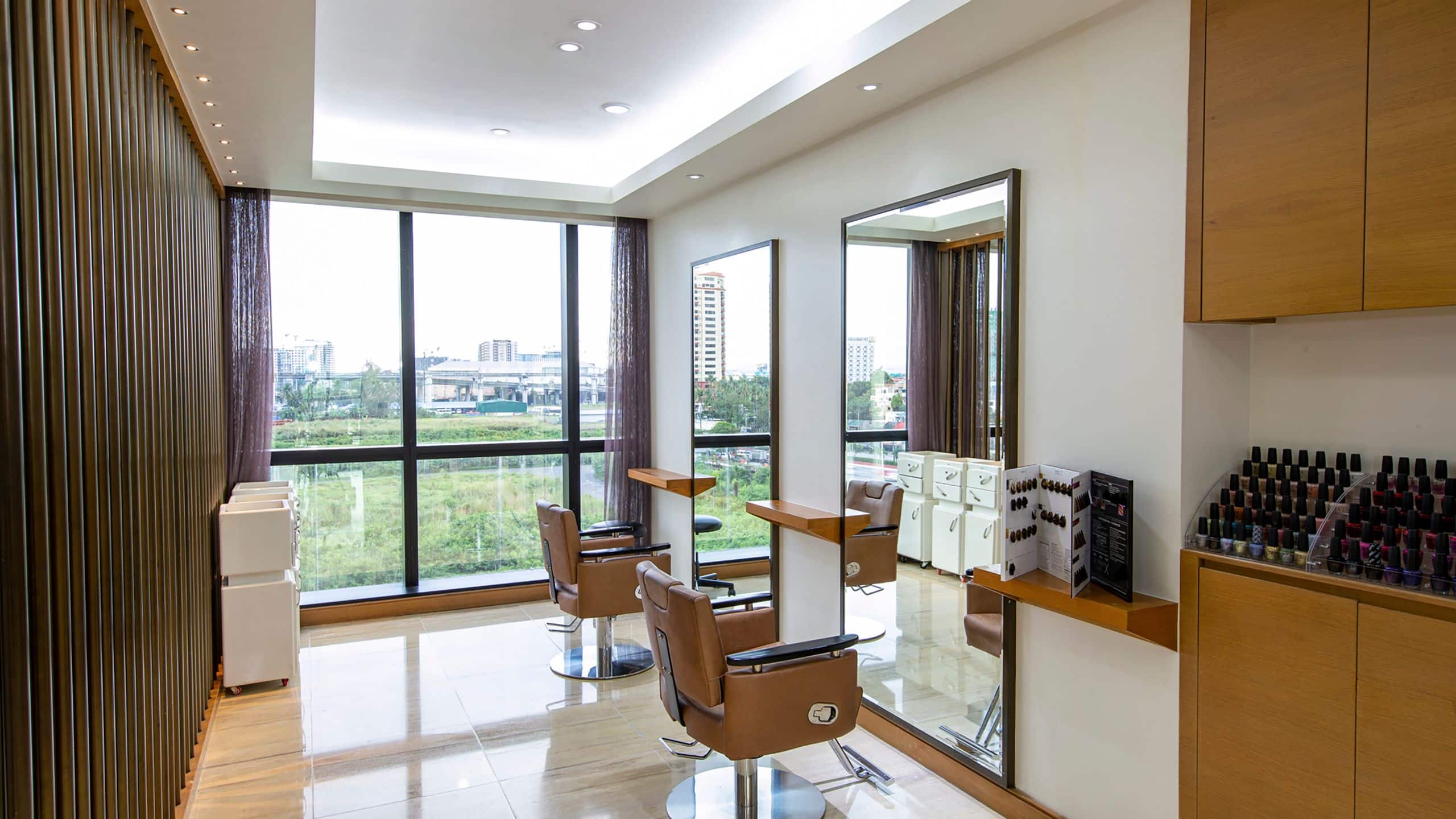 Hyatt Regency Manila, City of Dreams Salon De Matt Styling Stations