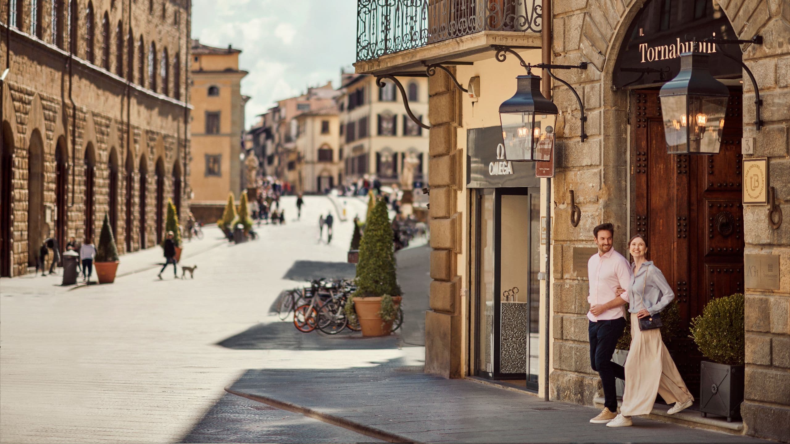 IL Tornabuoni Hotel Couple Entrance