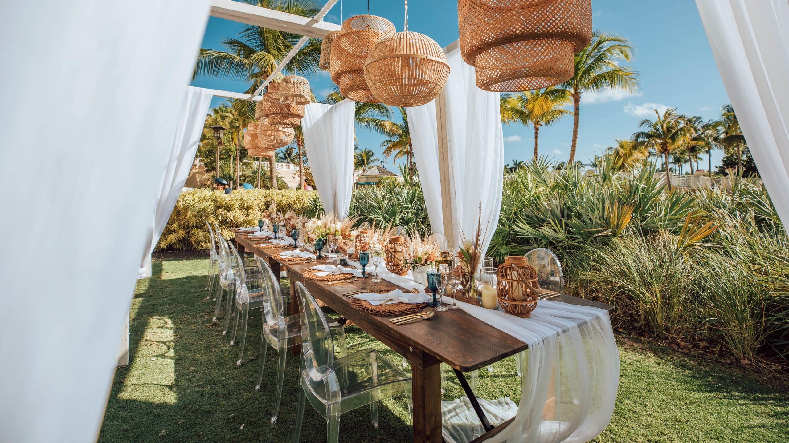 Grand Hyatt Baha Mar Wedding Table Cinko Lawn