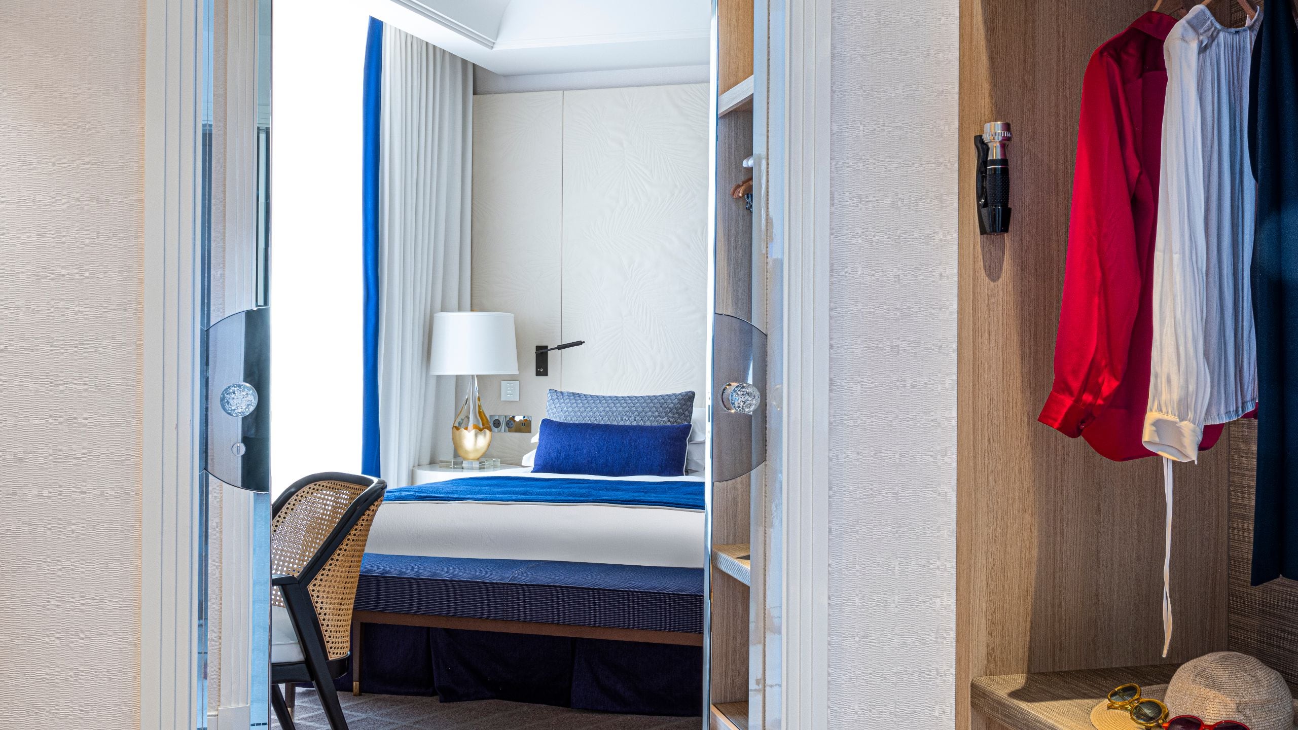 3 из 5 The Unbound Collection by Hyatt Suite Executive Dressing