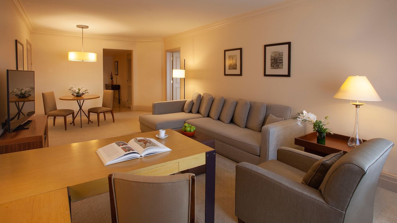 Grand Deluxe Twin Room