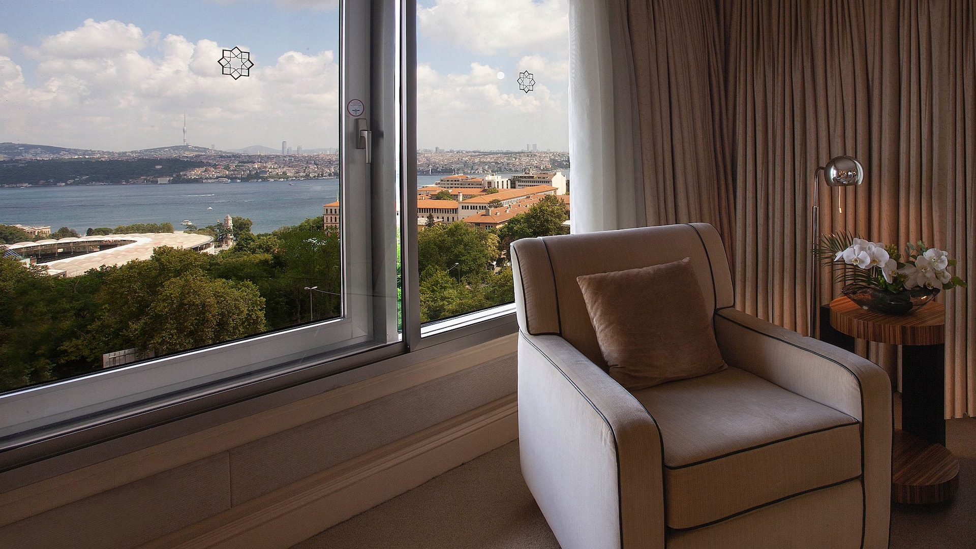 Grand Hyatt Istanbul Presidential Suite Living Room Chair