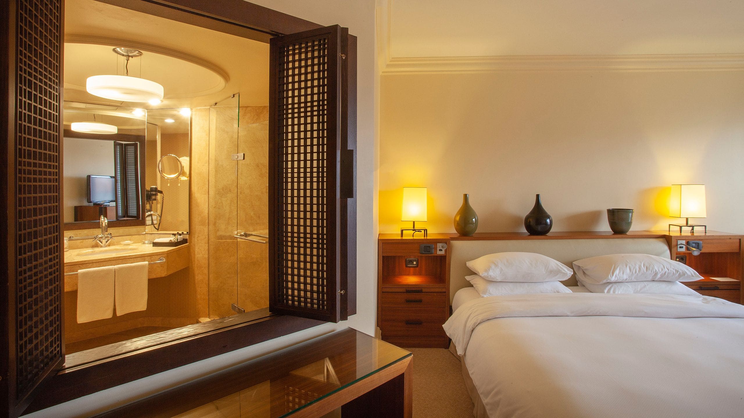 Grand Hyatt Istanbul Standard Guestroom Bed